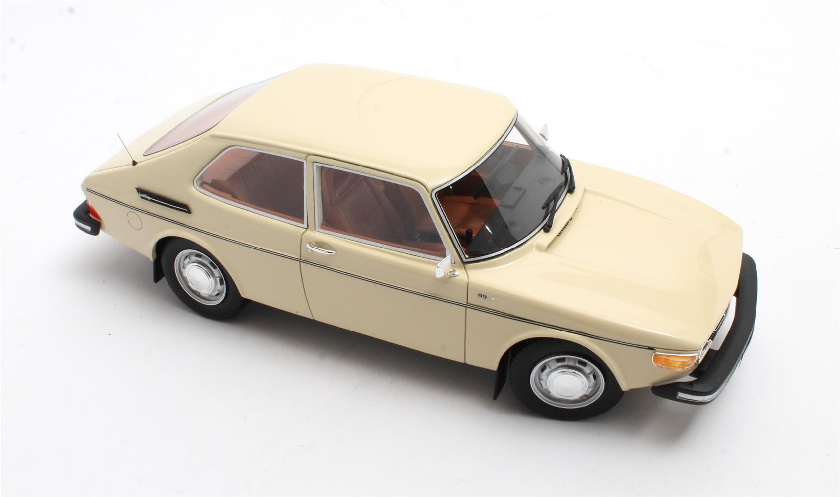 CULT 1:18 Resin - 1975 Saab 99 Combi - Orchid White - CML176-2