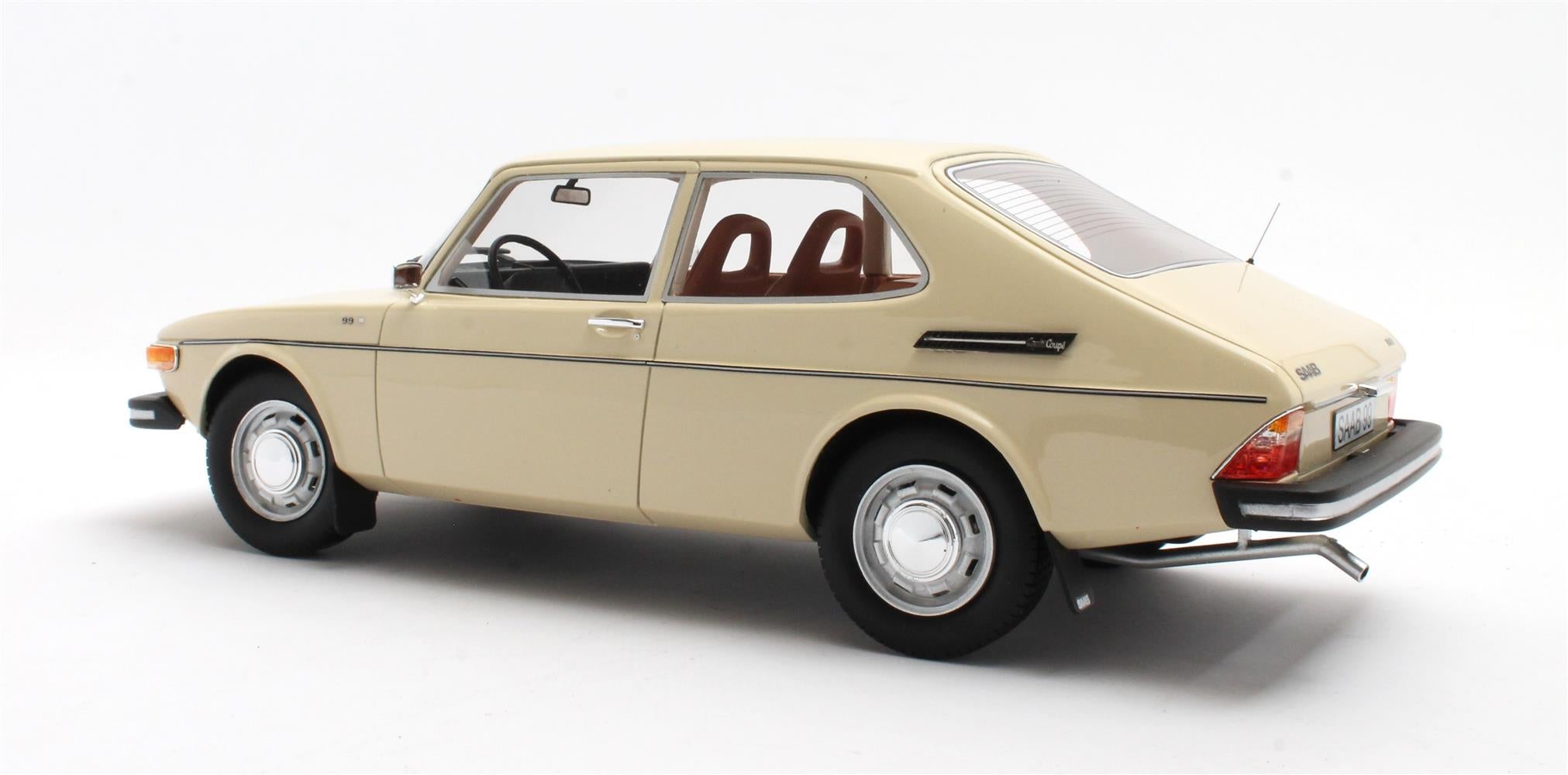CULT 1:18 Resin - 1975 Saab 99 Combi - Orchid White - CML176-2