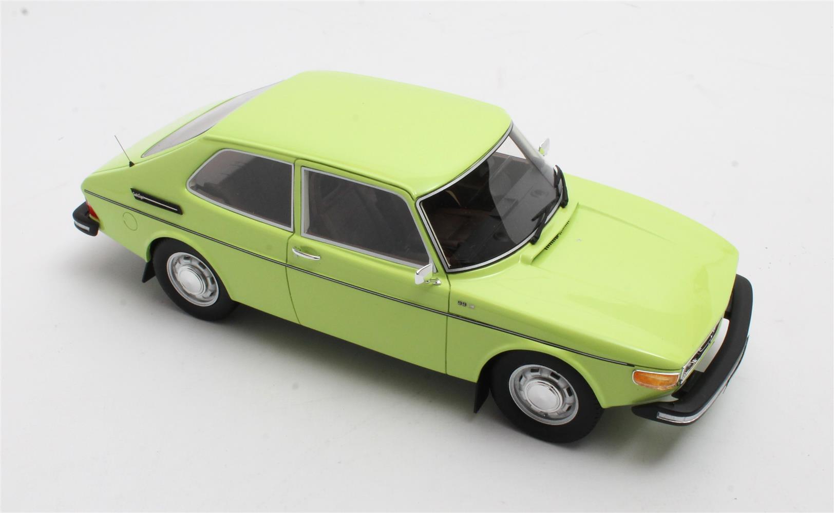 CULT 1:18 Resin - 1975 Saab 99 Combi - Opal Green - CML176-3