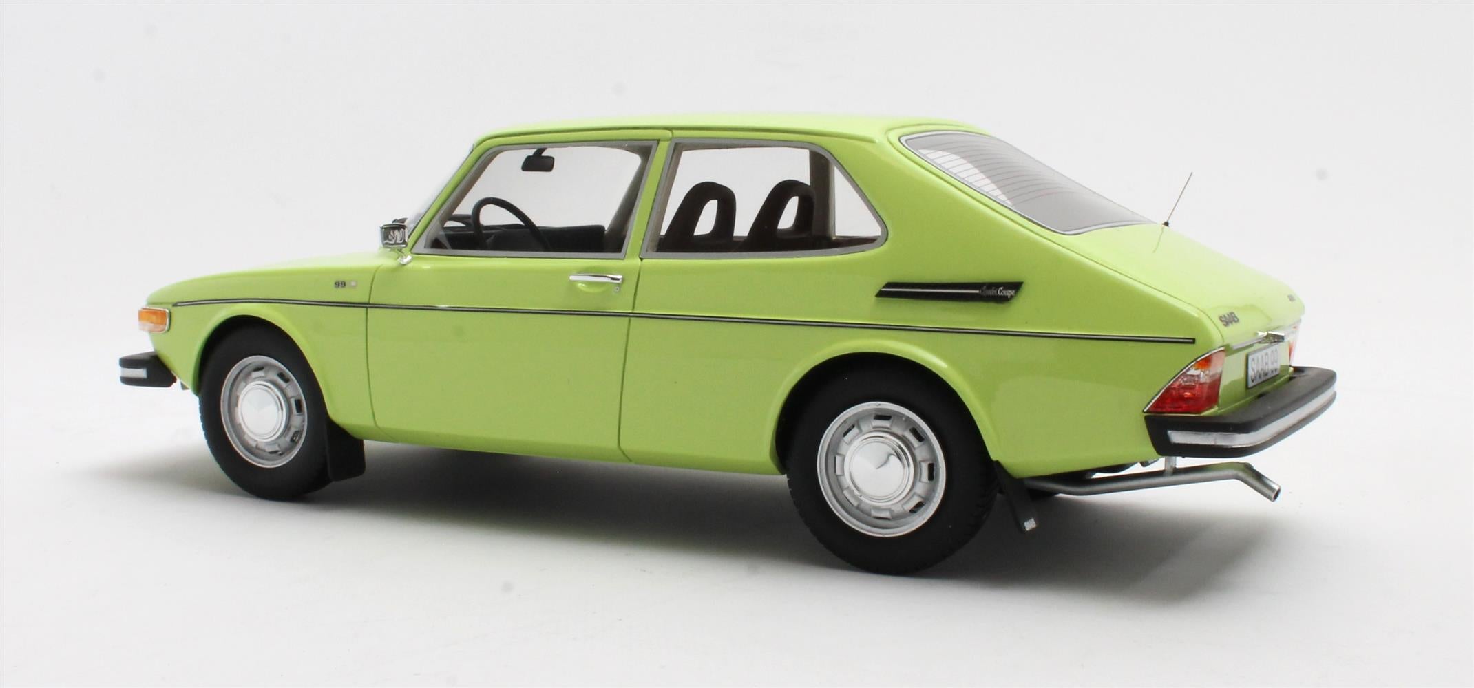 CULT 1:18 Resin - 1975 Saab 99 Combi - Opal Green - CML176-3