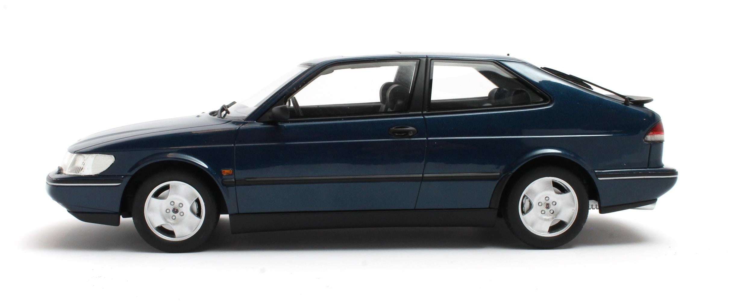 CULT 1:18 Scale 1994 SAAB 900 SE Turbo, Blue Metallic - CML190-1
