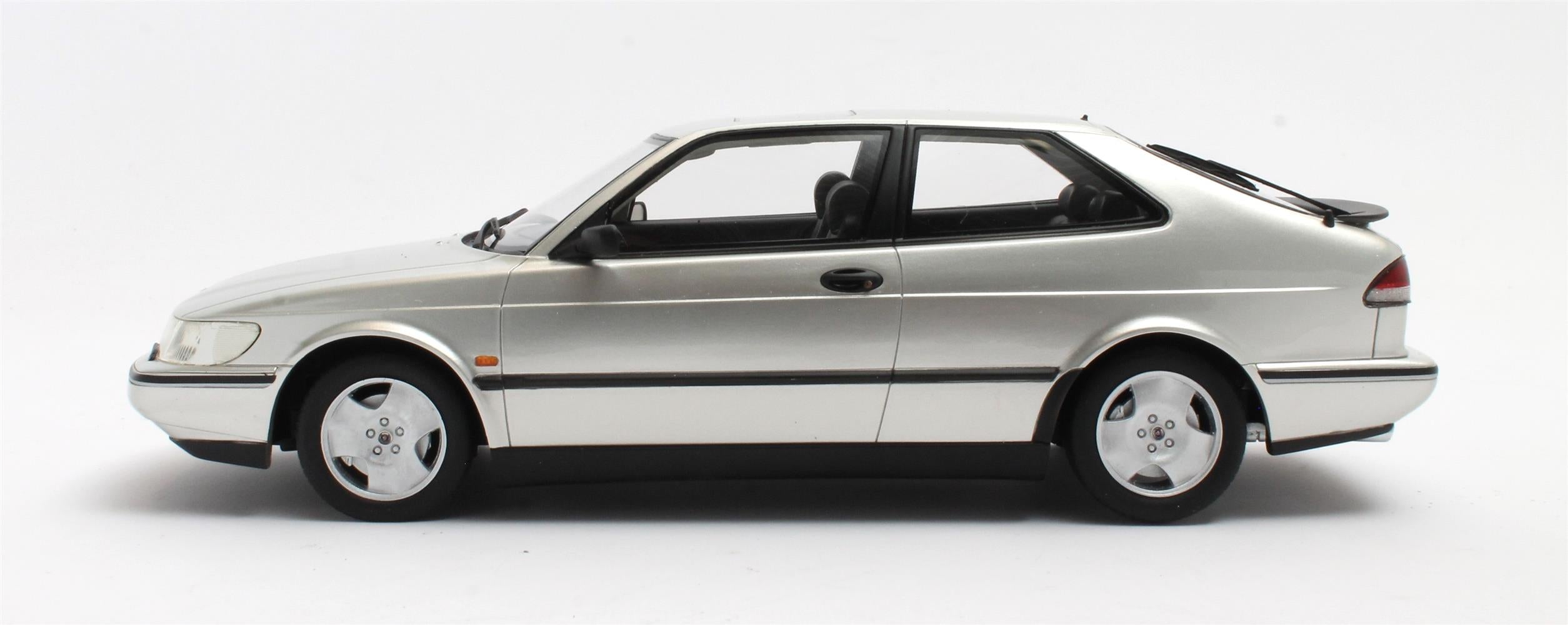 CULT 1:18 Scale 1994 SAAB 900 SE Turbo, Silver - CML190-2