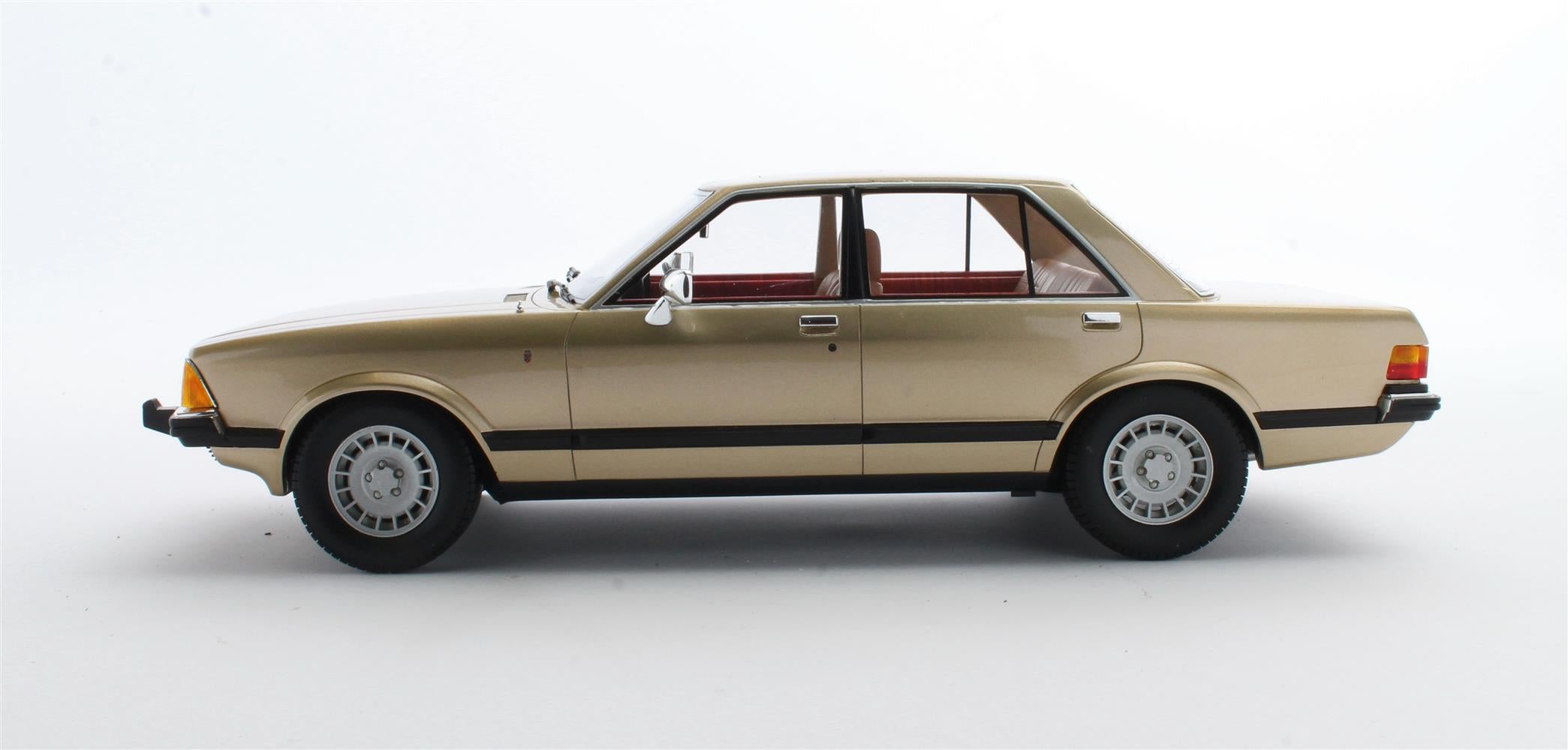 CULT 1:18 Scale Model 1978 Ford Granada Mk2 - Gold Metallic - CML133-1