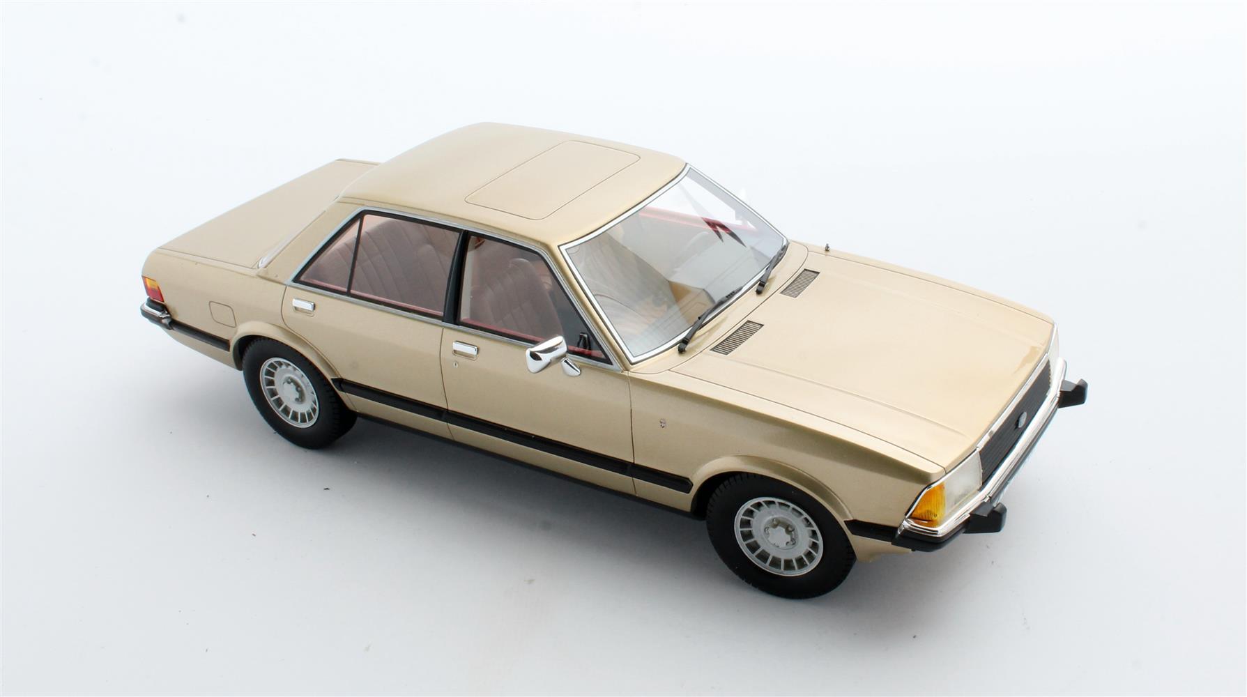 CULT 1:18 Scale Model 1978 Ford Granada Mk2 - Gold Metallic - CML133-1