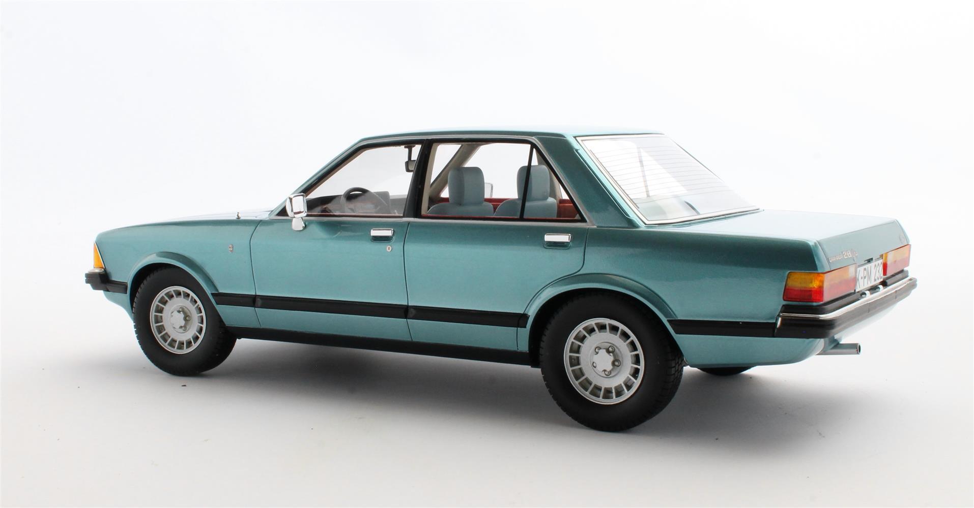 CULT 1:18 Scale Model 1978 Ford Granada Mk2 - Blue Metallic - CML133-2