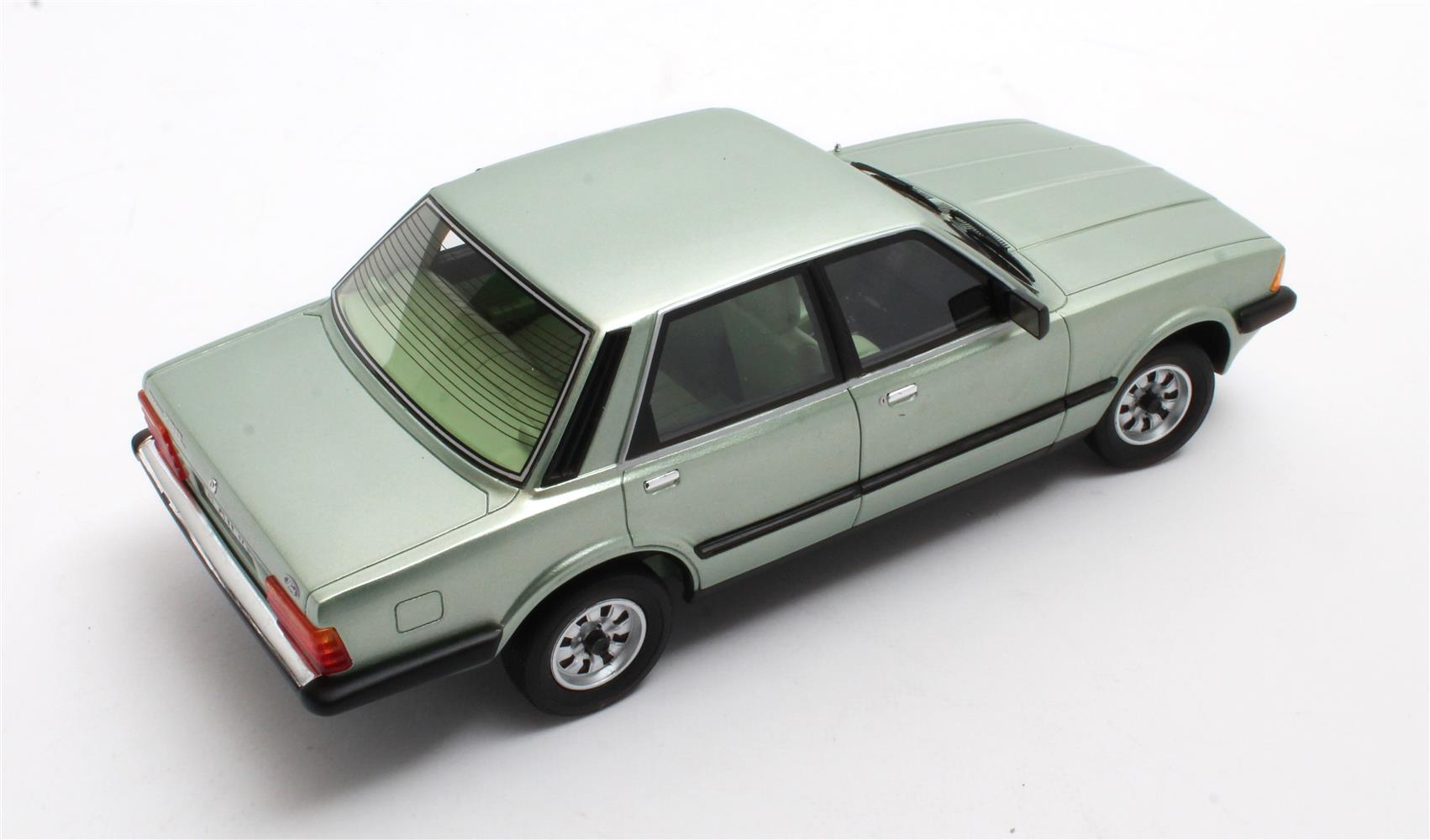 CULT 1:18 Resin - 1980 Ford Taunus TC4 (Cortina Mk5 2.0 GL) - Green Metallic - CML175-1