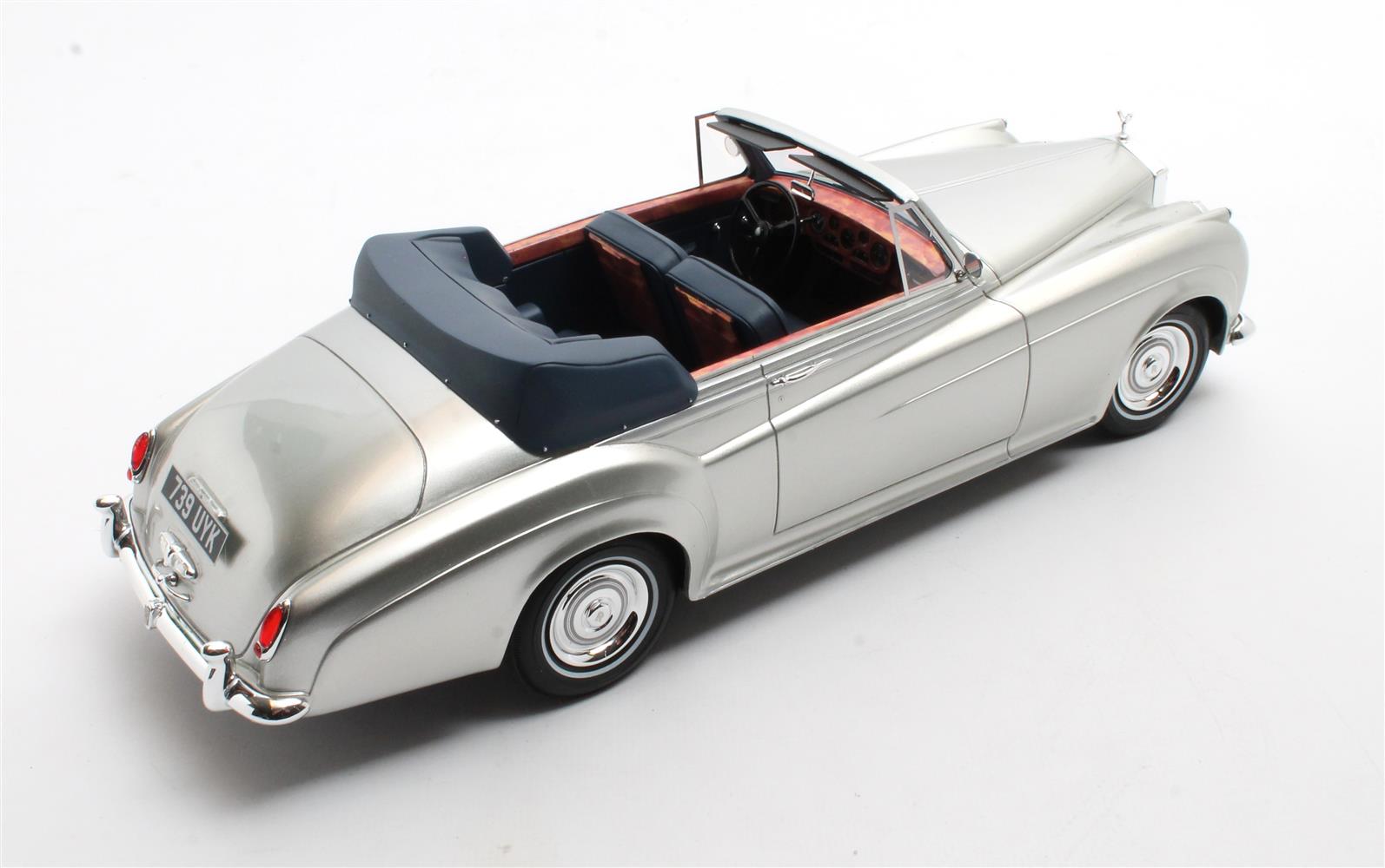 CULT 1:18 Resin - 1960 Rolls Royce Silver Cloud DHC, Grey - CML105-1