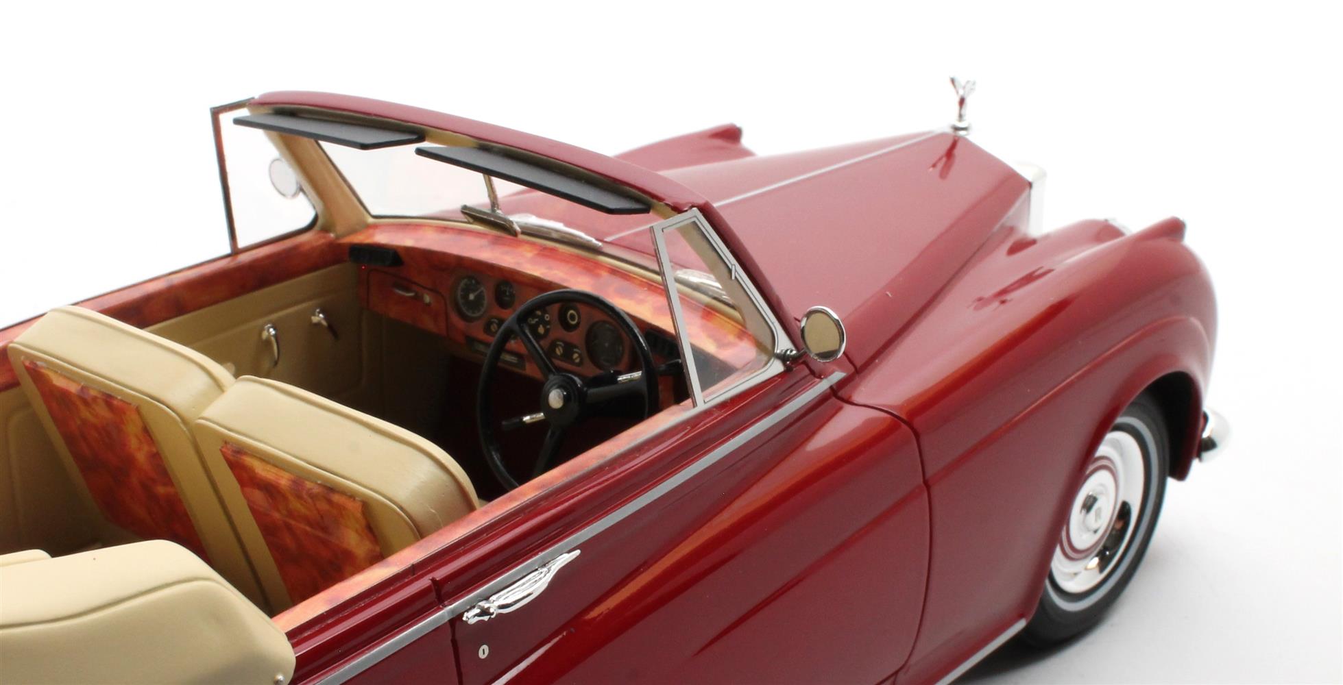 CULT 1:18 Resin - 1960 Rolls Royce Silver Cloud DHC, RHD, Red - CML105-3