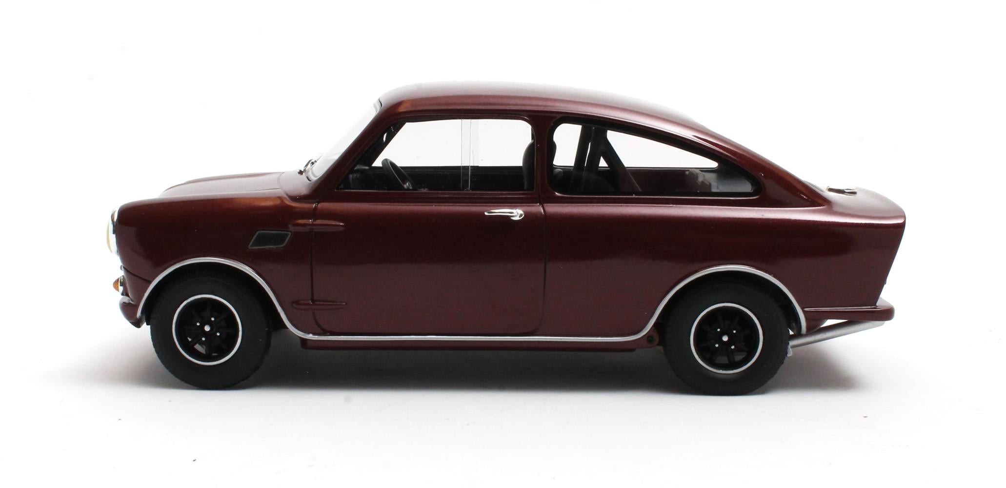 CULT 1:18 Resin - 1968-1968 Mini Broadspeed GT - Red Metallic - CML166-1