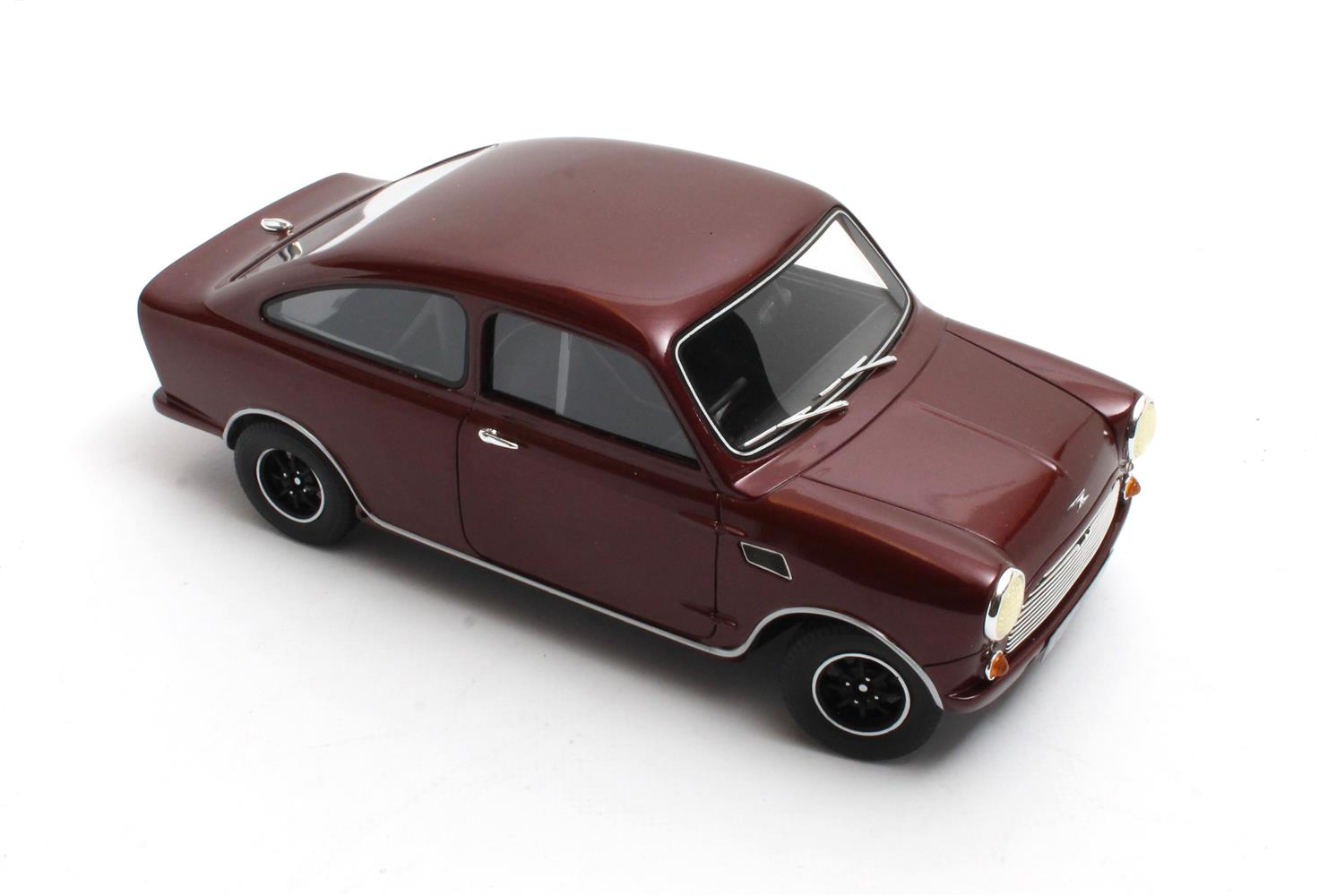 CULT 1:18 Resin - 1968-1968 Mini Broadspeed GT - Red Metallic - CML166-1