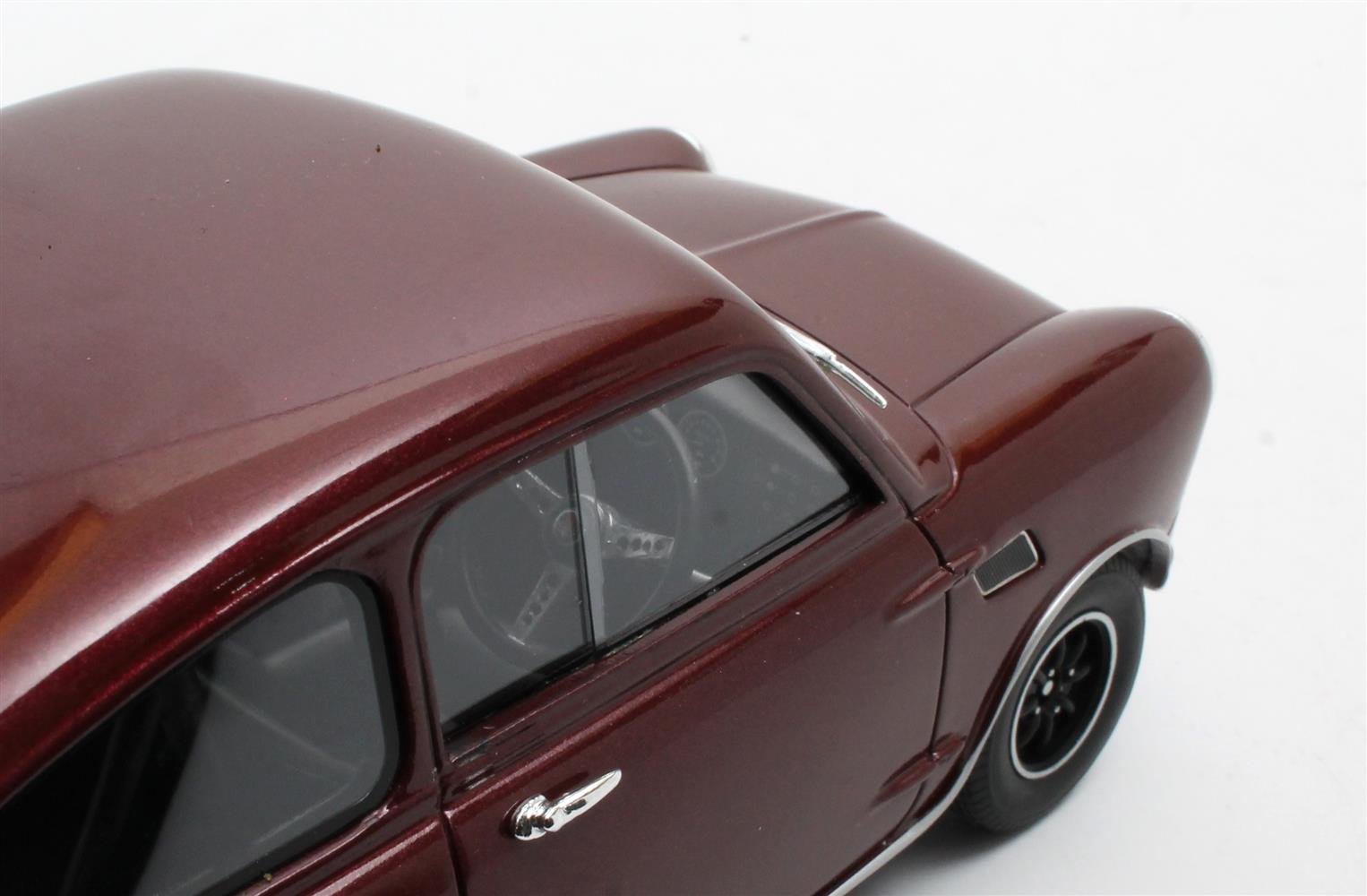 CULT 1:18 Resin - 1968-1968 Mini Broadspeed GT - Red Metallic - CML166-1