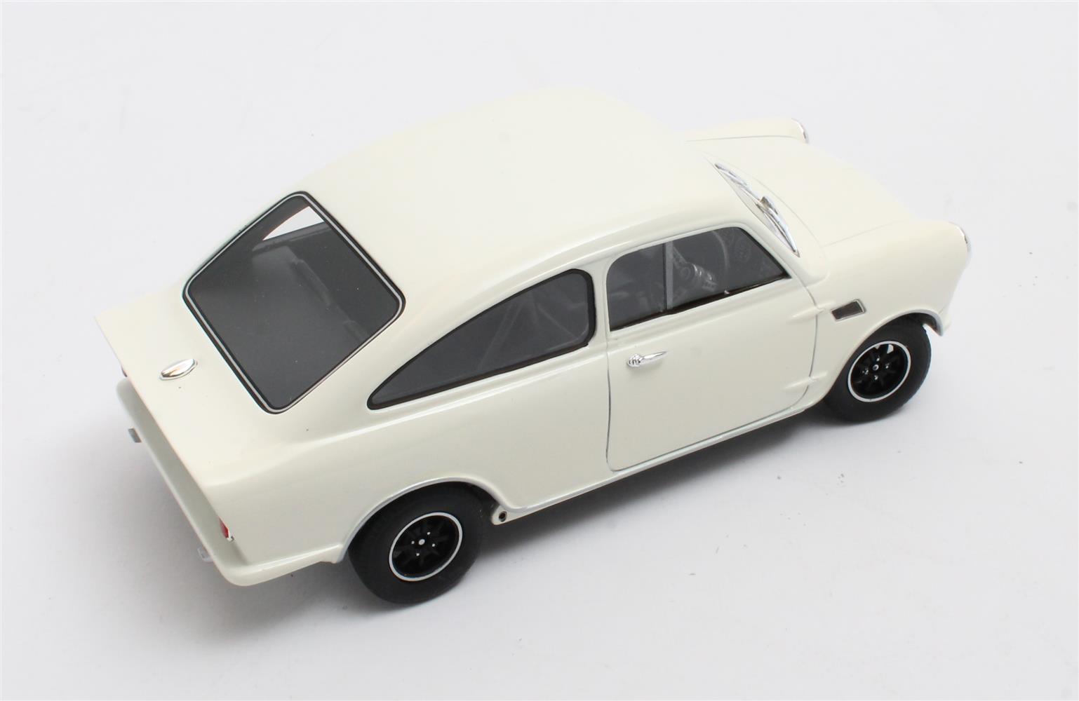 CULT 1:18 Resin - 1968-1968 Mini Broadspeed GT - White - CML166-2
