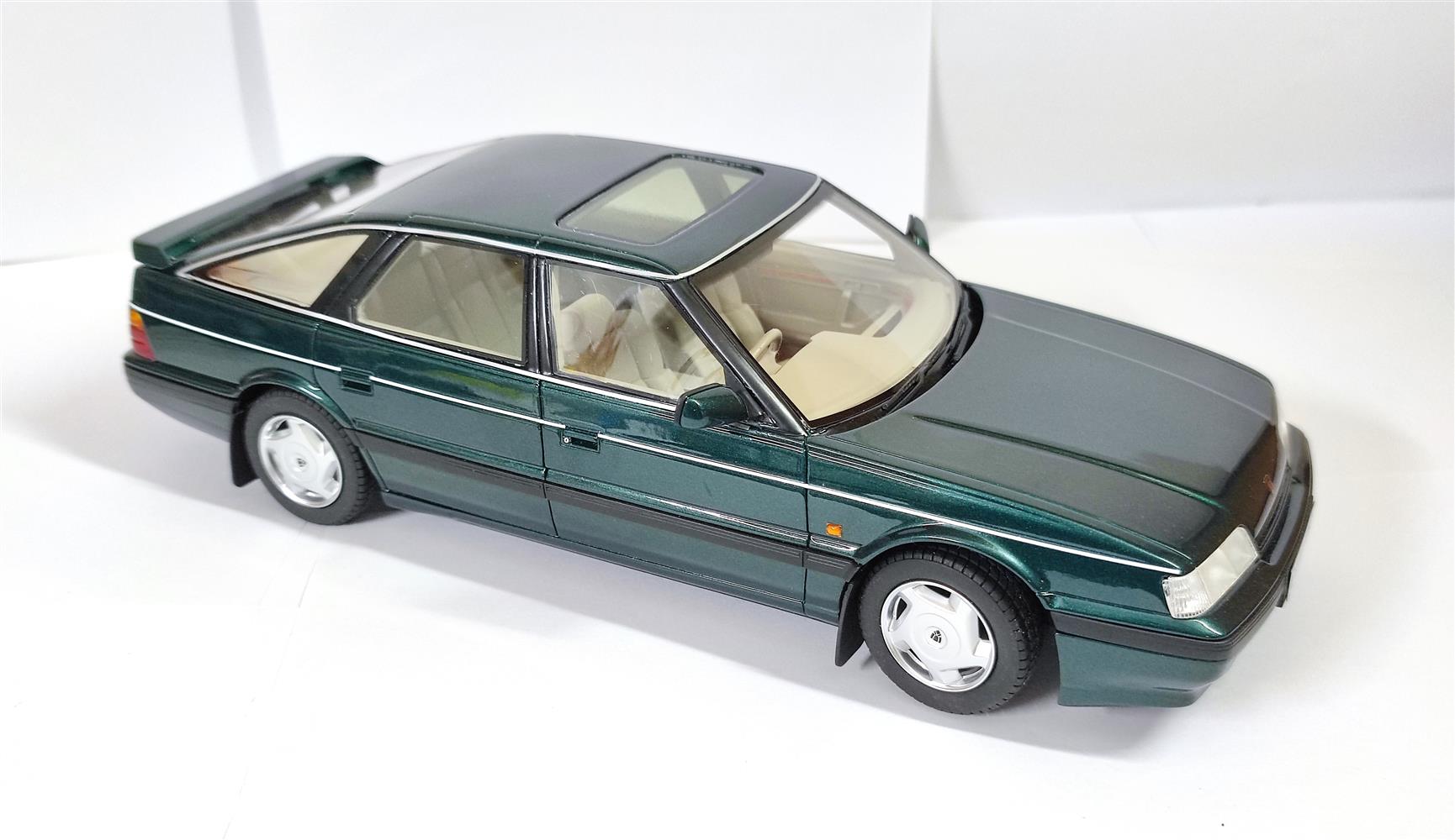 CULT 1:18 Resin - 1988-1989 Rover 827 Vitesse - Metallic Green - CML191-1