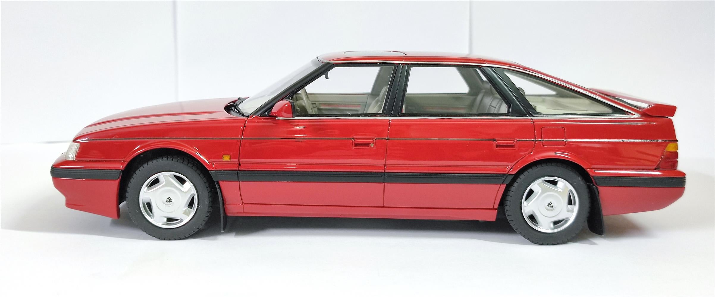 CULT 1:18 Resin - 1988-1989 Rover 827 Vitesse - Targa Red - CML191-2
