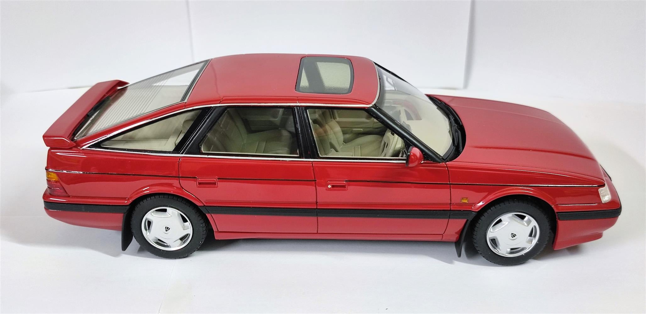 CULT 1:18 Resin - 1988-1989 Rover 827 Vitesse - Targa Red - CML191-2
