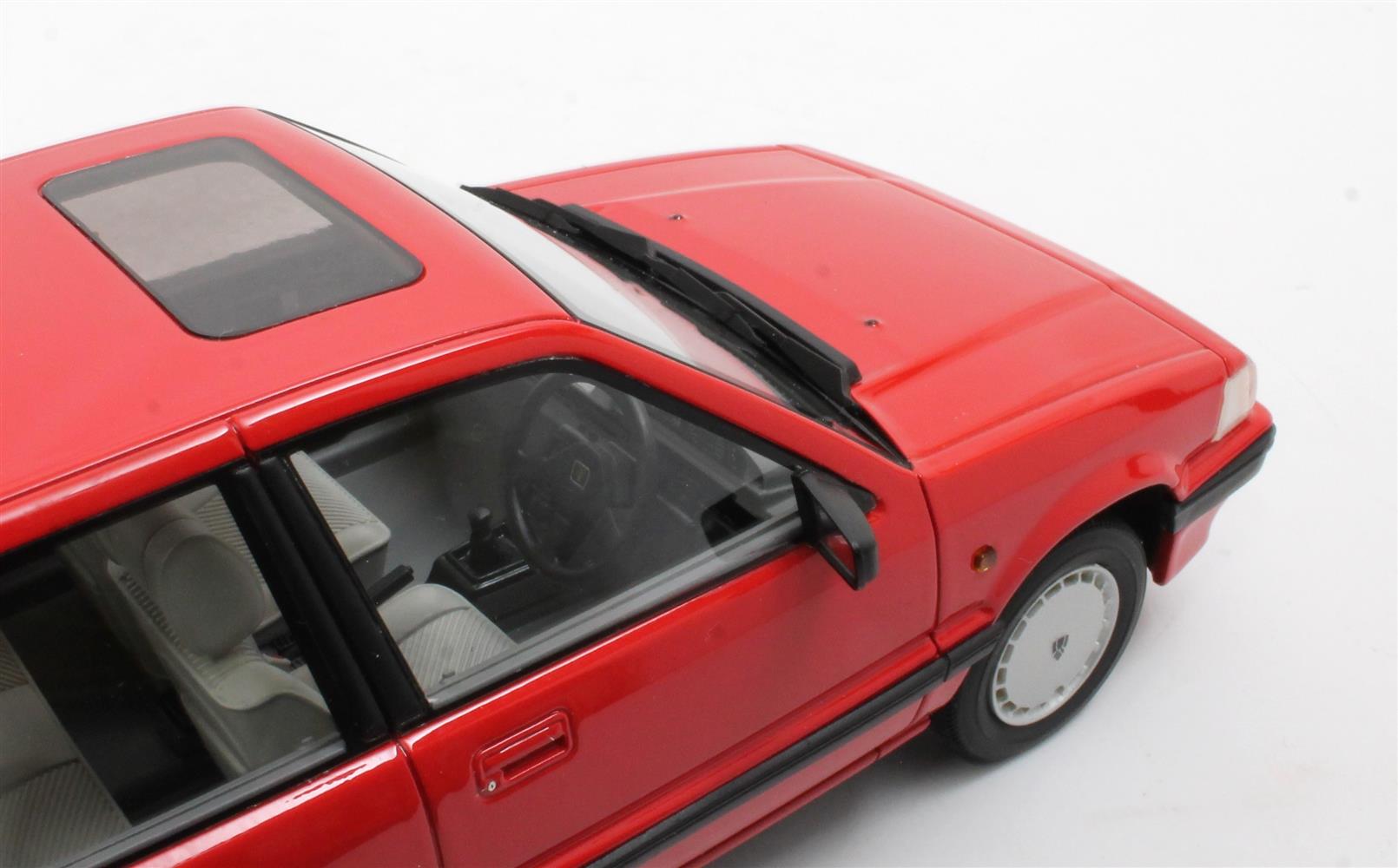CULT 1:18 Scale - 1986 Rover 216s (SD3) - Targa Red - CML296-2