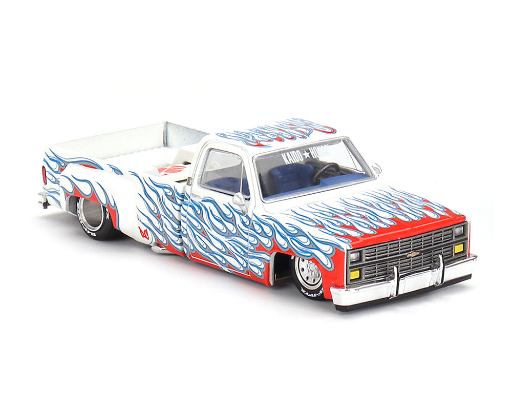 Mini GT 1:64 Kaido House 1980 Chevrolet Silverado Pick Up Dually on Fire V2 - KHMG157