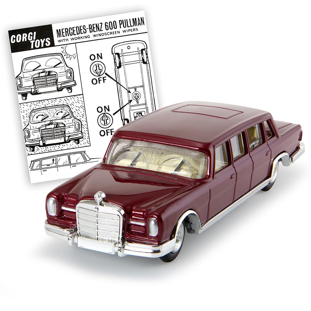 Corgi Model Club 1:43 - Mercedes Benz Pullman, Red - 247
