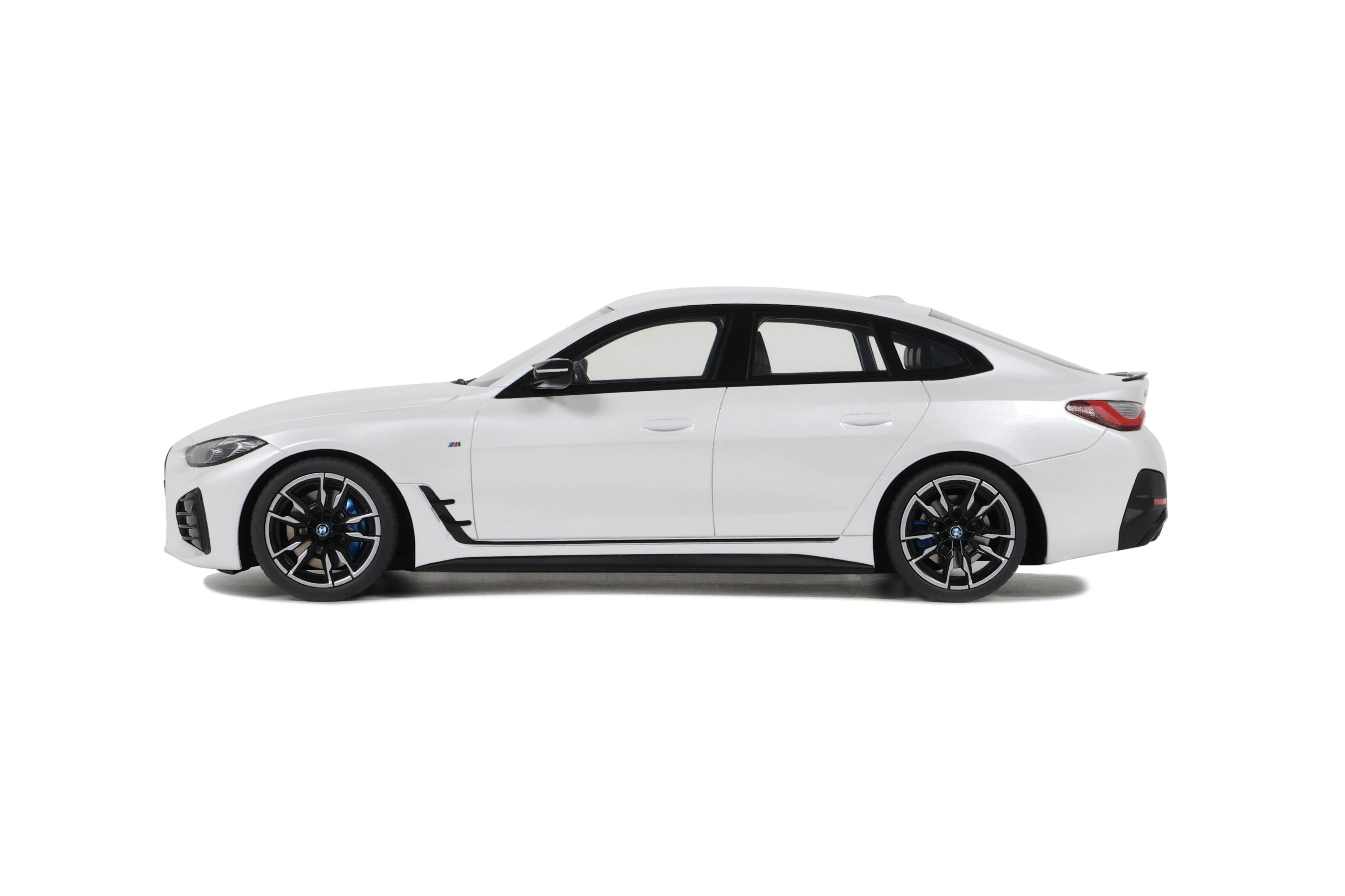 OTTO 1:18 Scale Resin Model Car - 2021 BMW i4 M50, White - OT1074