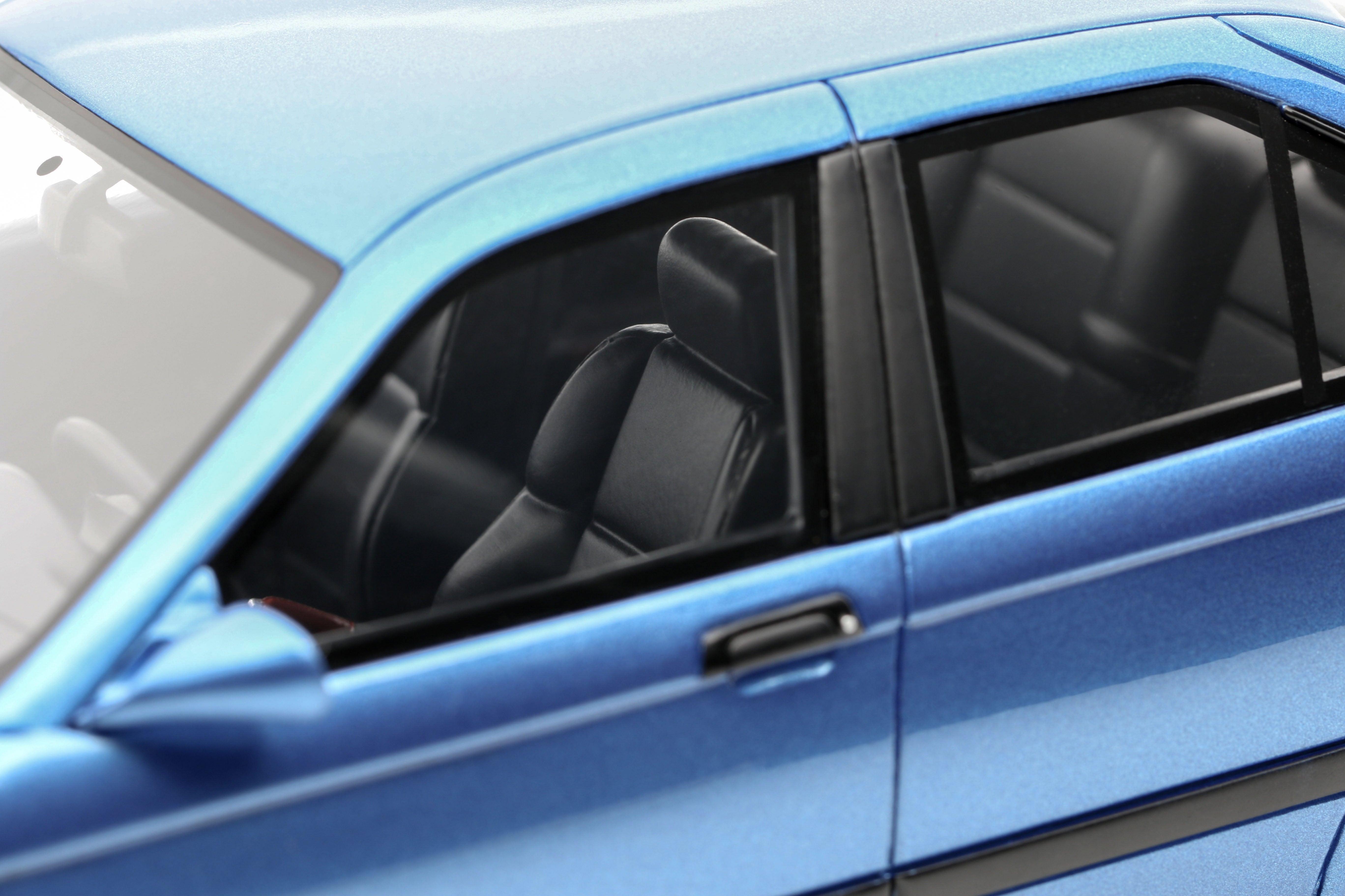 OTTO 1:18 Scale Resin Model Car - 1995 BMW E36 M3, Blue - OT1082