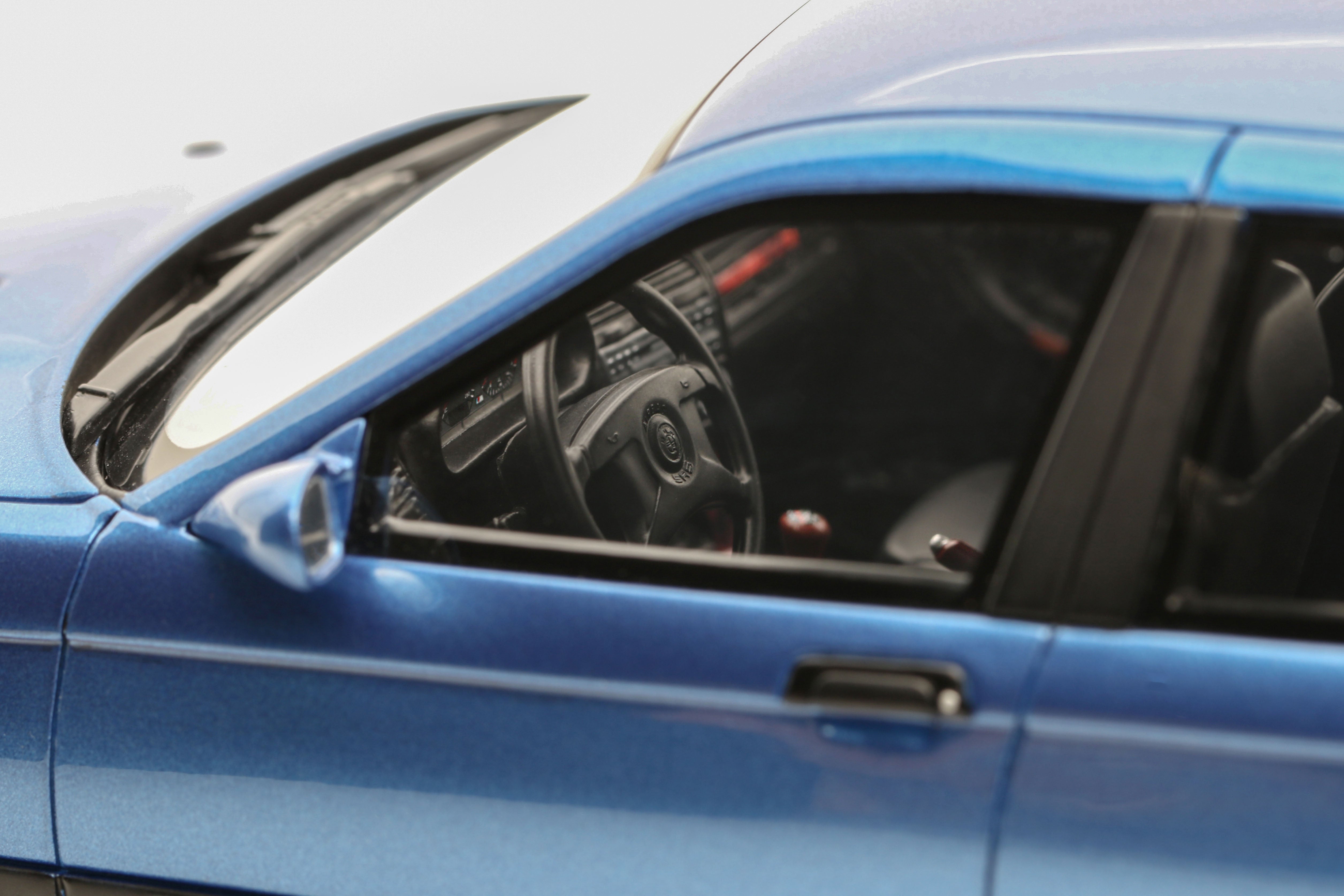 OTTO 1:18 Scale Resin Model Car - 1995 BMW E36 M3, Blue - OT1082