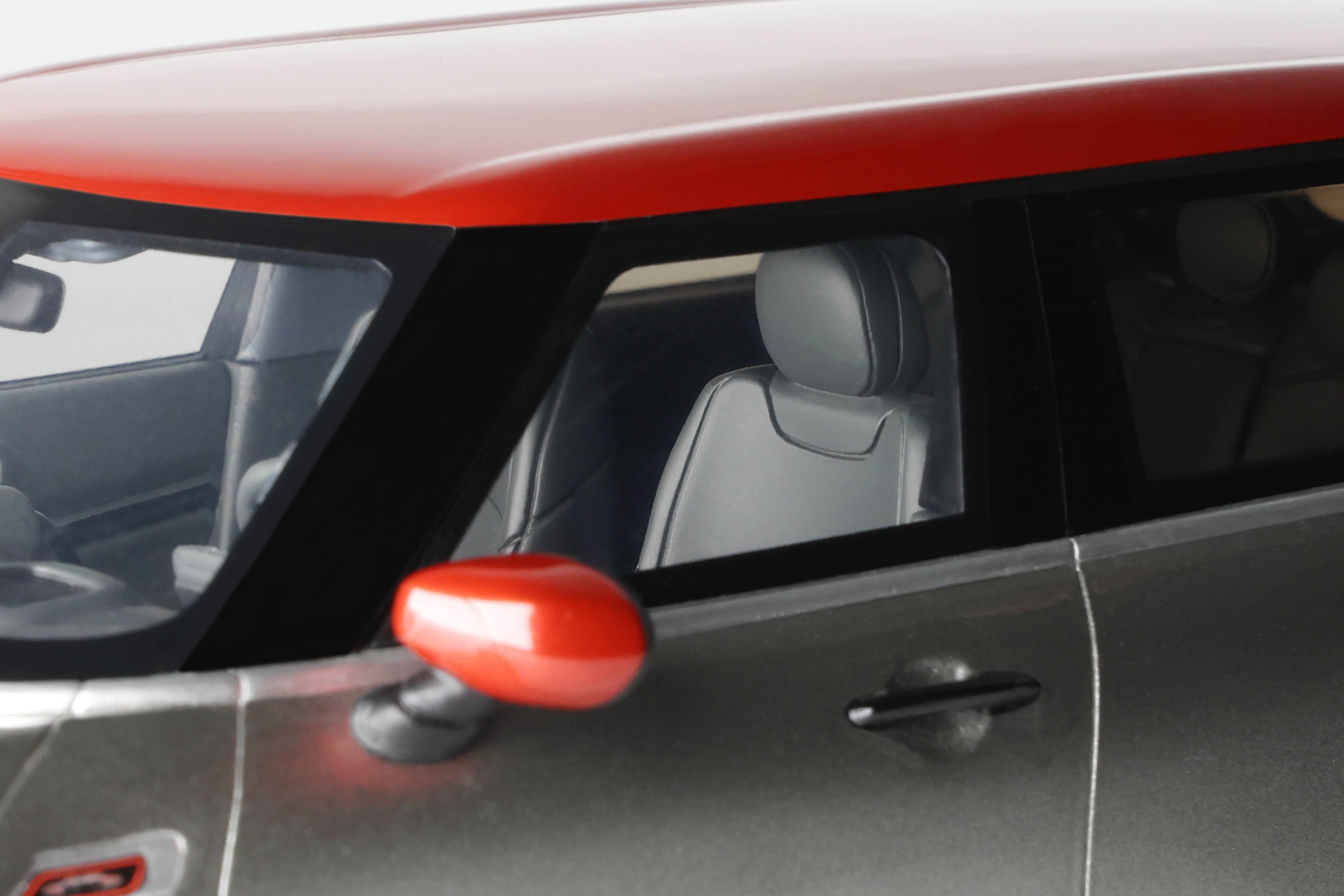 OTTO 1:18 Scale Resin - 2023 Mini Clubman F54 JCW, Melting Silver- OT1106