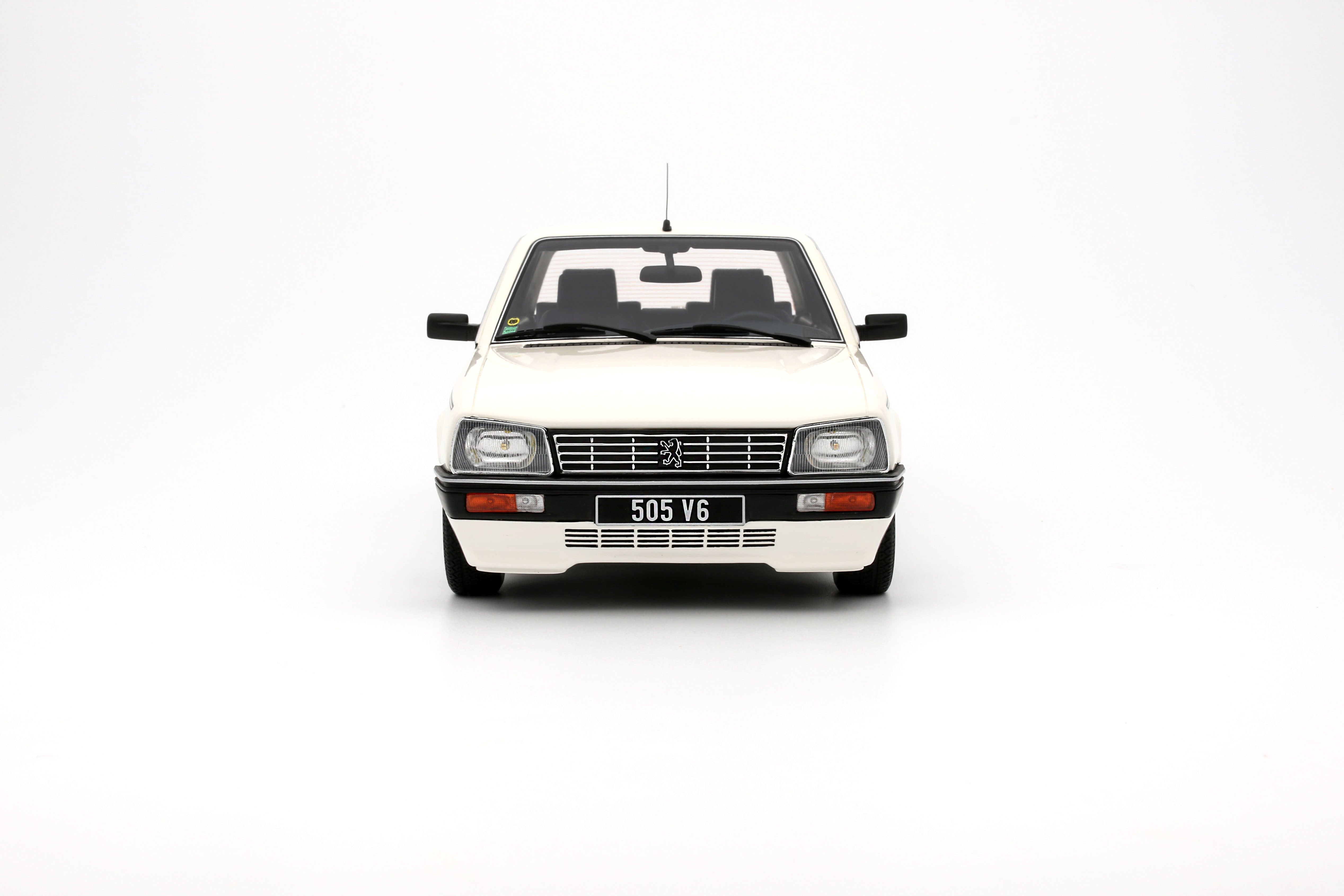 OTTO 1:18 Scale Resin - 1989 Peugeot 505 V6, White - OT1297