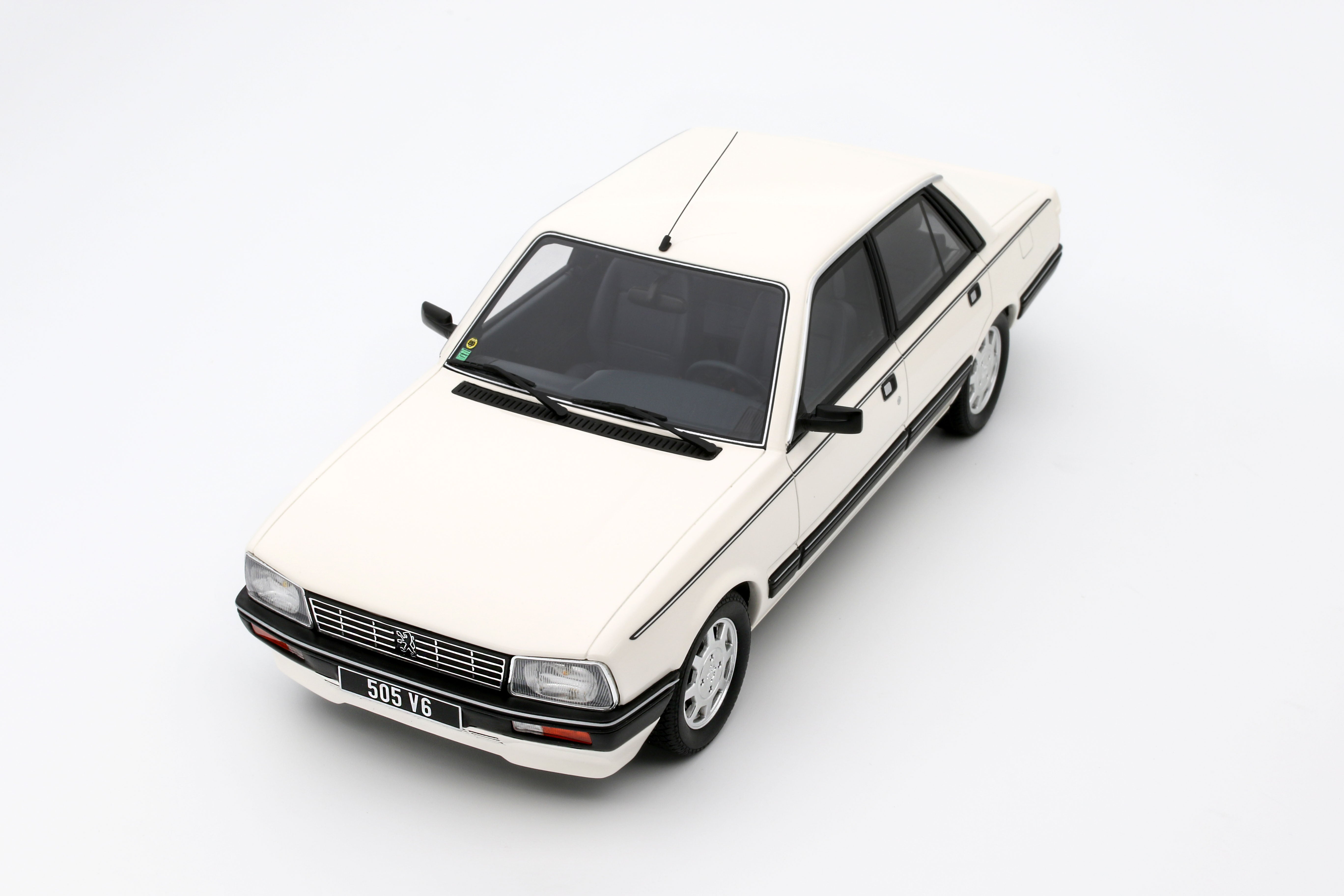 OTTO 1:18 Scale Resin - 1989 Peugeot 505 V6, White - OT1297