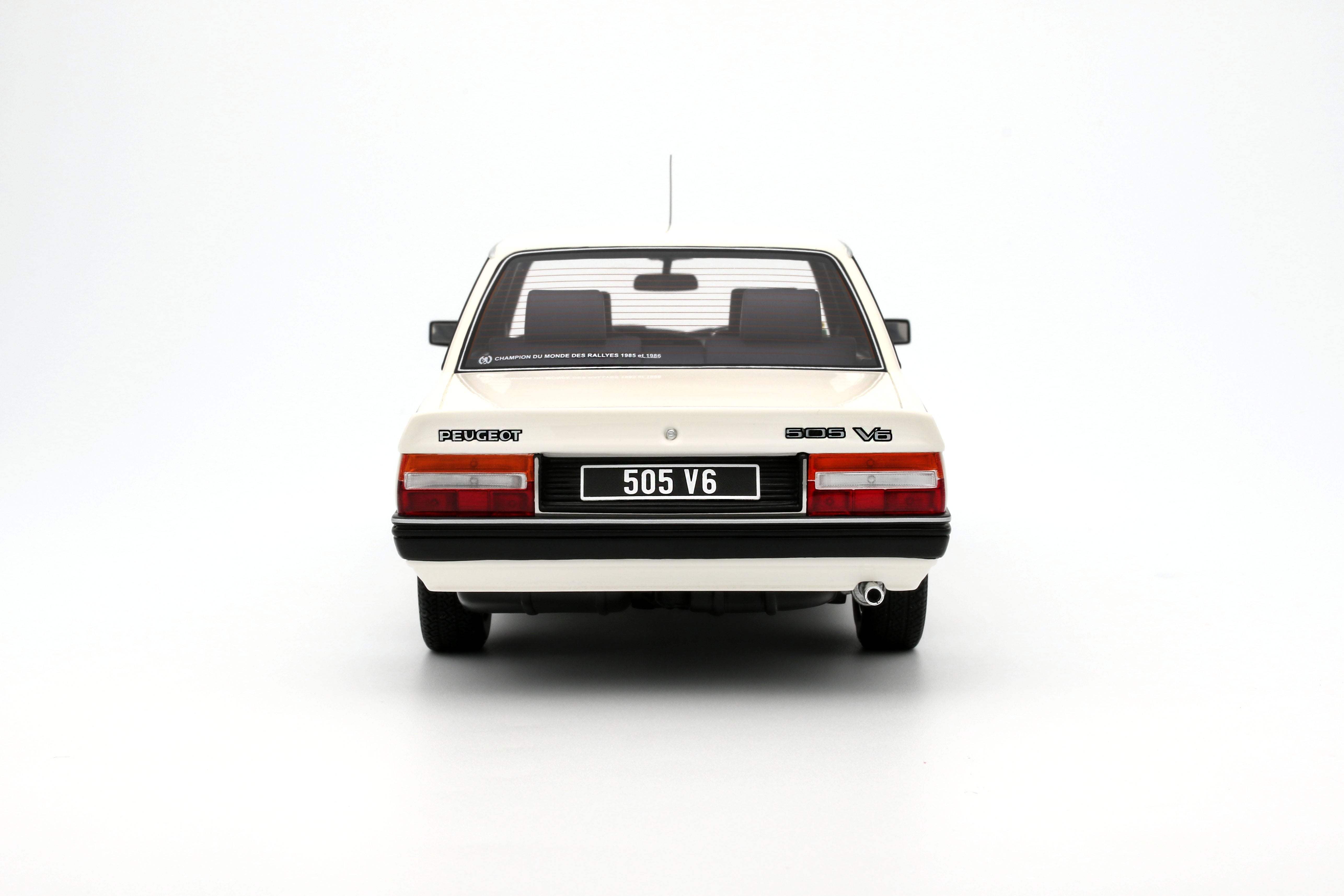 OTTO 1:18 Scale Resin - 1989 Peugeot 505 V6, White - OT1297
