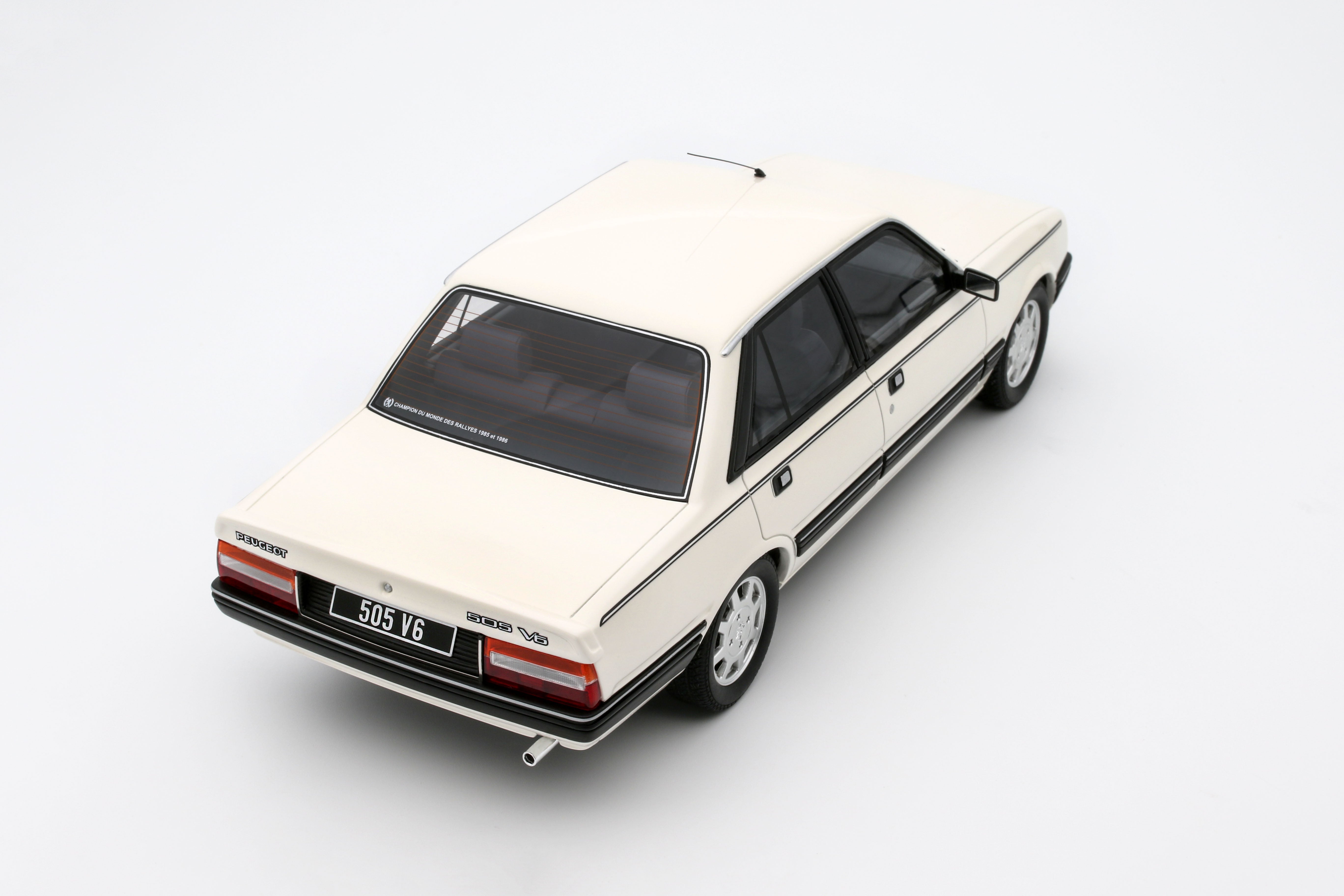 OTTO 1:18 Scale Resin - 1989 Peugeot 505 V6, White - OT1297