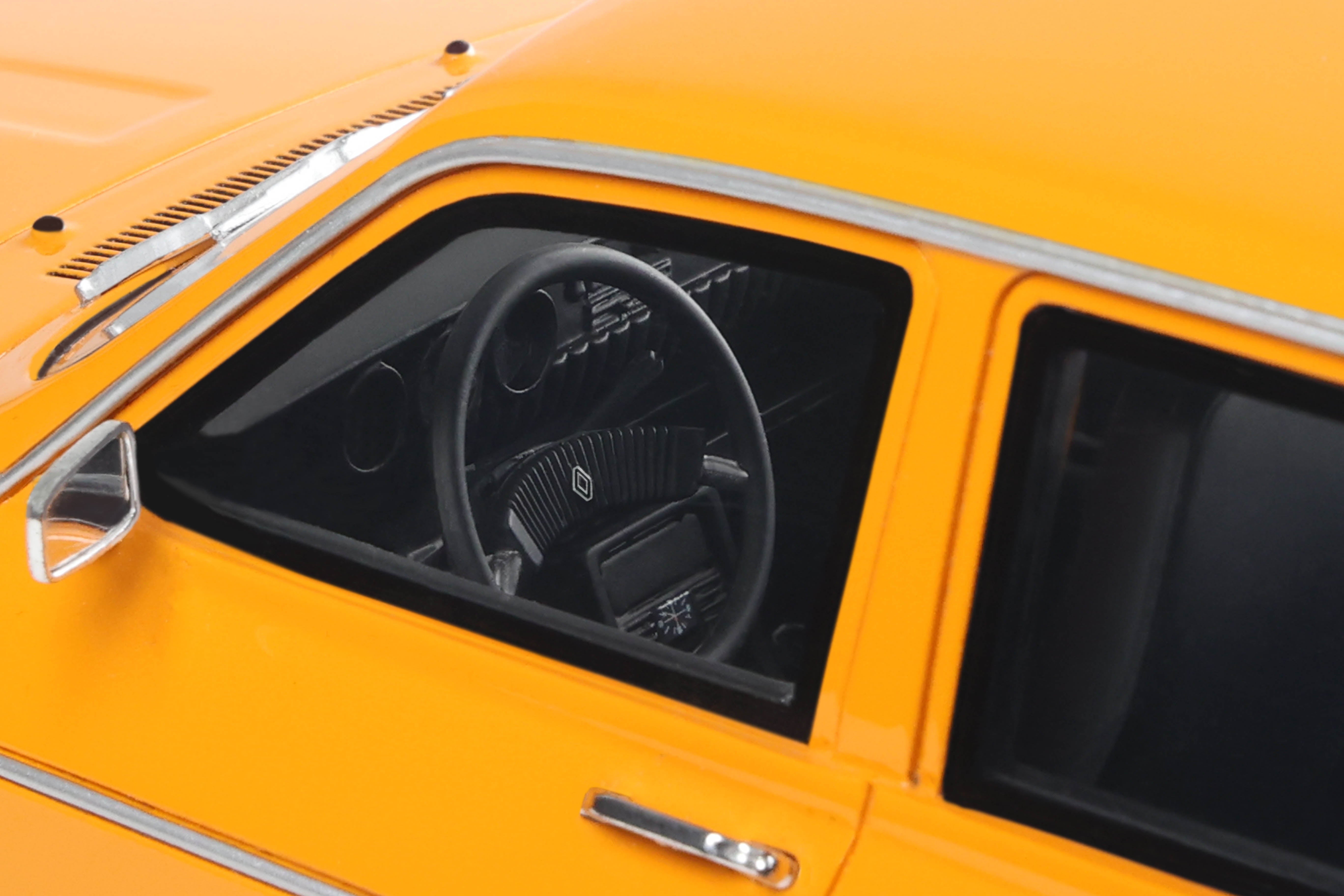 OTTO 1:18 Scale Resin - 1977 Renault 12 TS Break, Orange - OT1139