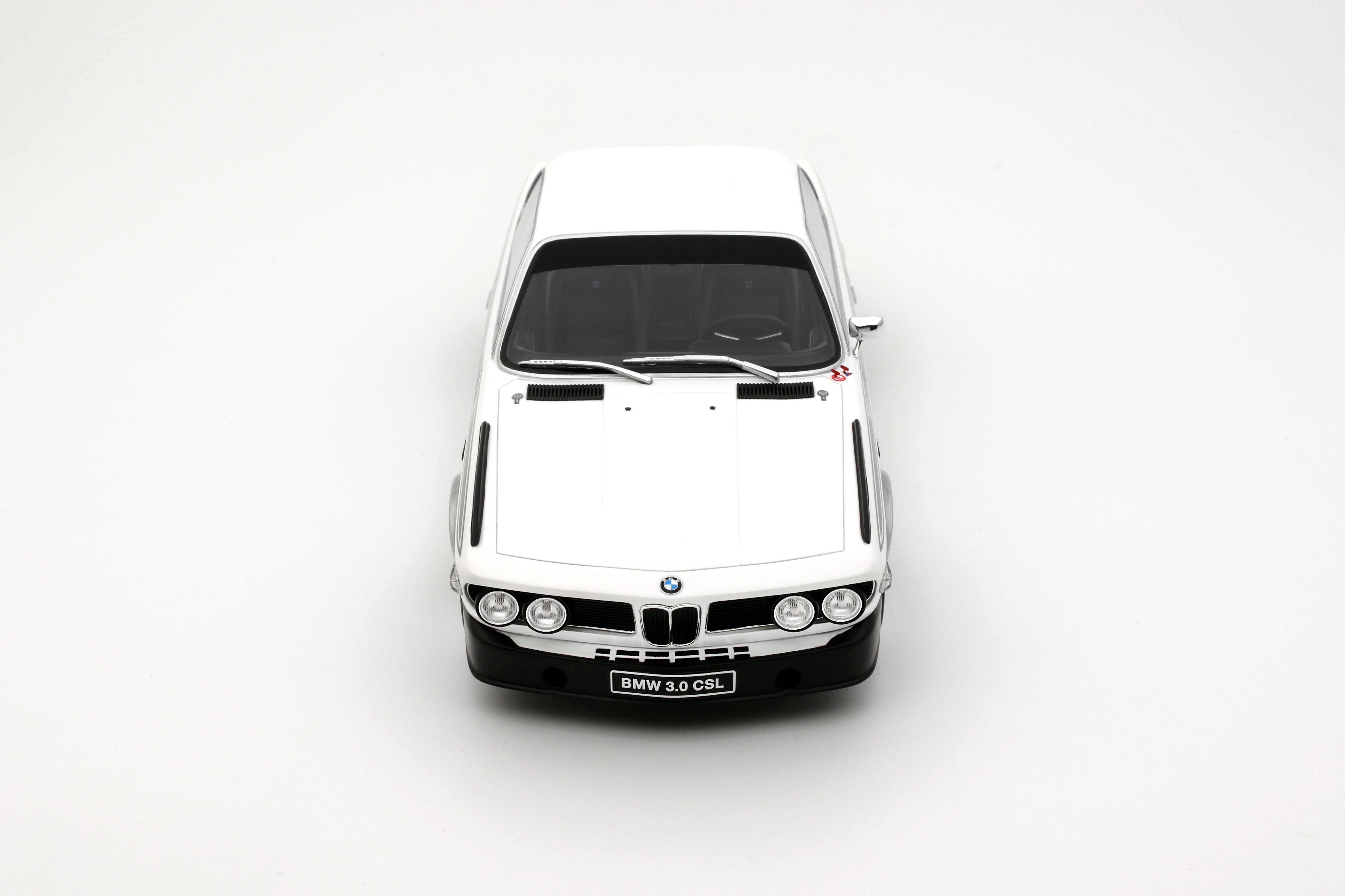 OTTO 1:18 Scale Resin - 1972 BMW 3.0 CSL - Chamonix White - OT1145