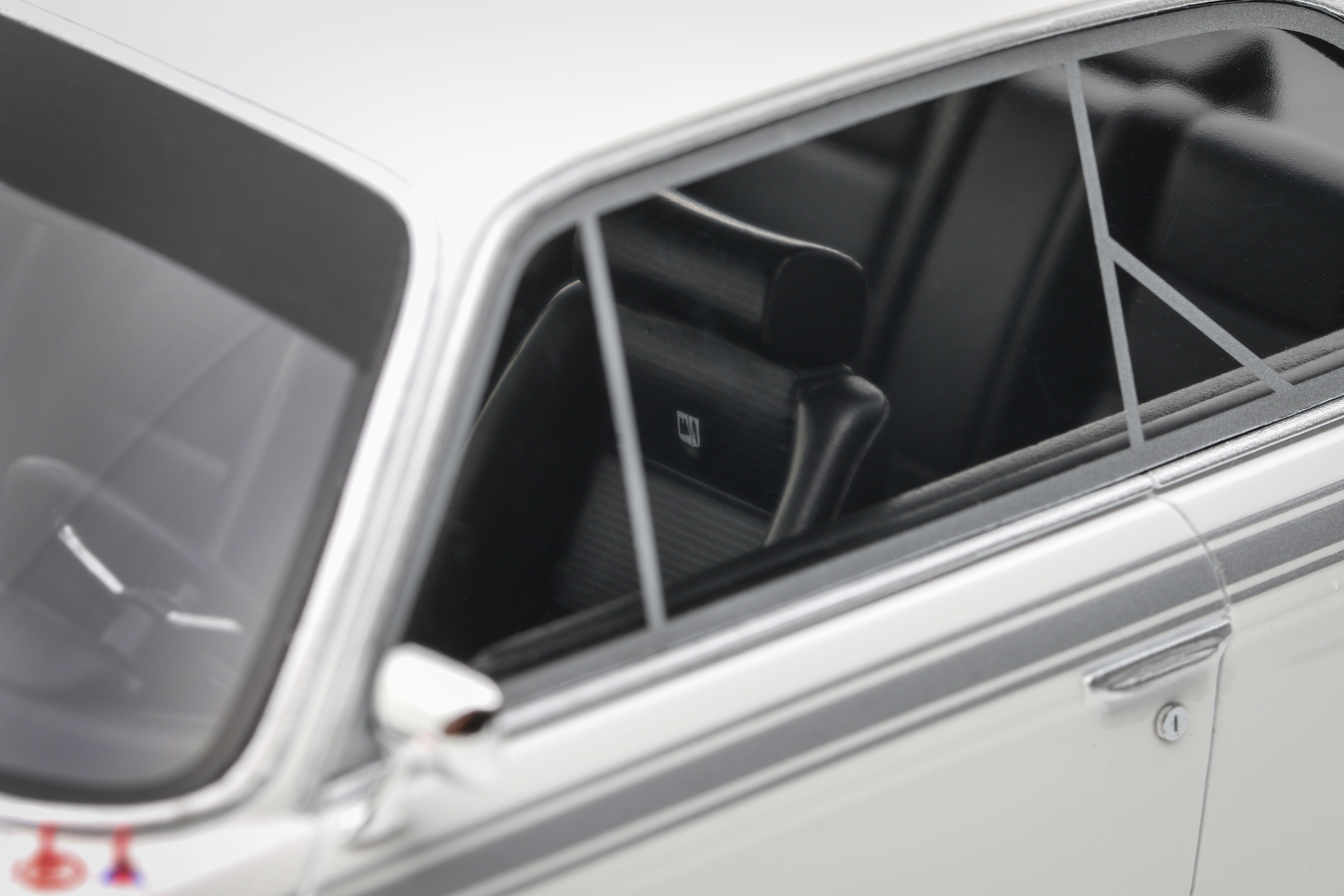 OTTO 1:18 Scale Resin - 1972 BMW 3.0 CSL - Chamonix White - OT1145