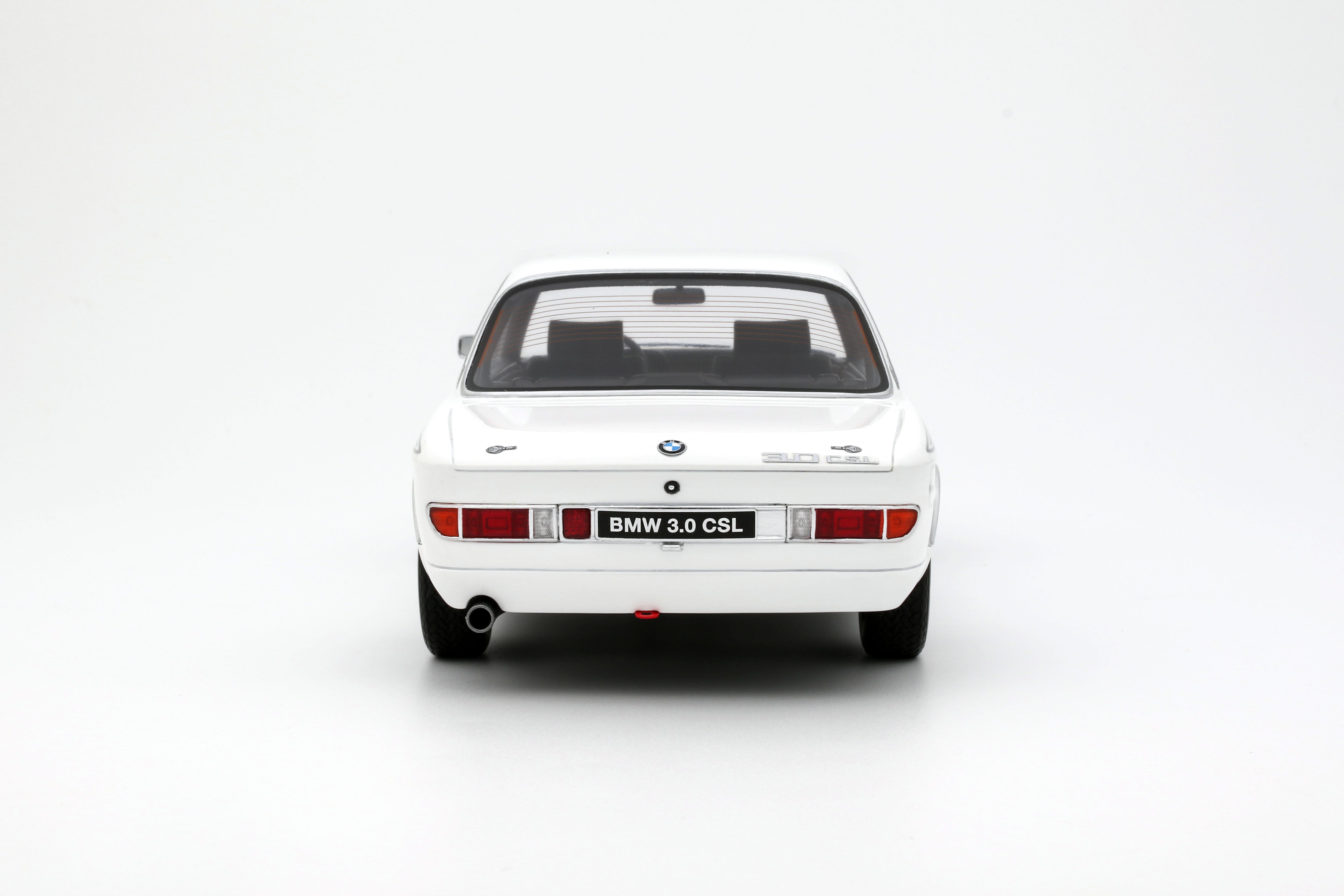 OTTO 1:18 Scale Resin - 1972 BMW 3.0 CSL - Chamonix White - OT1145