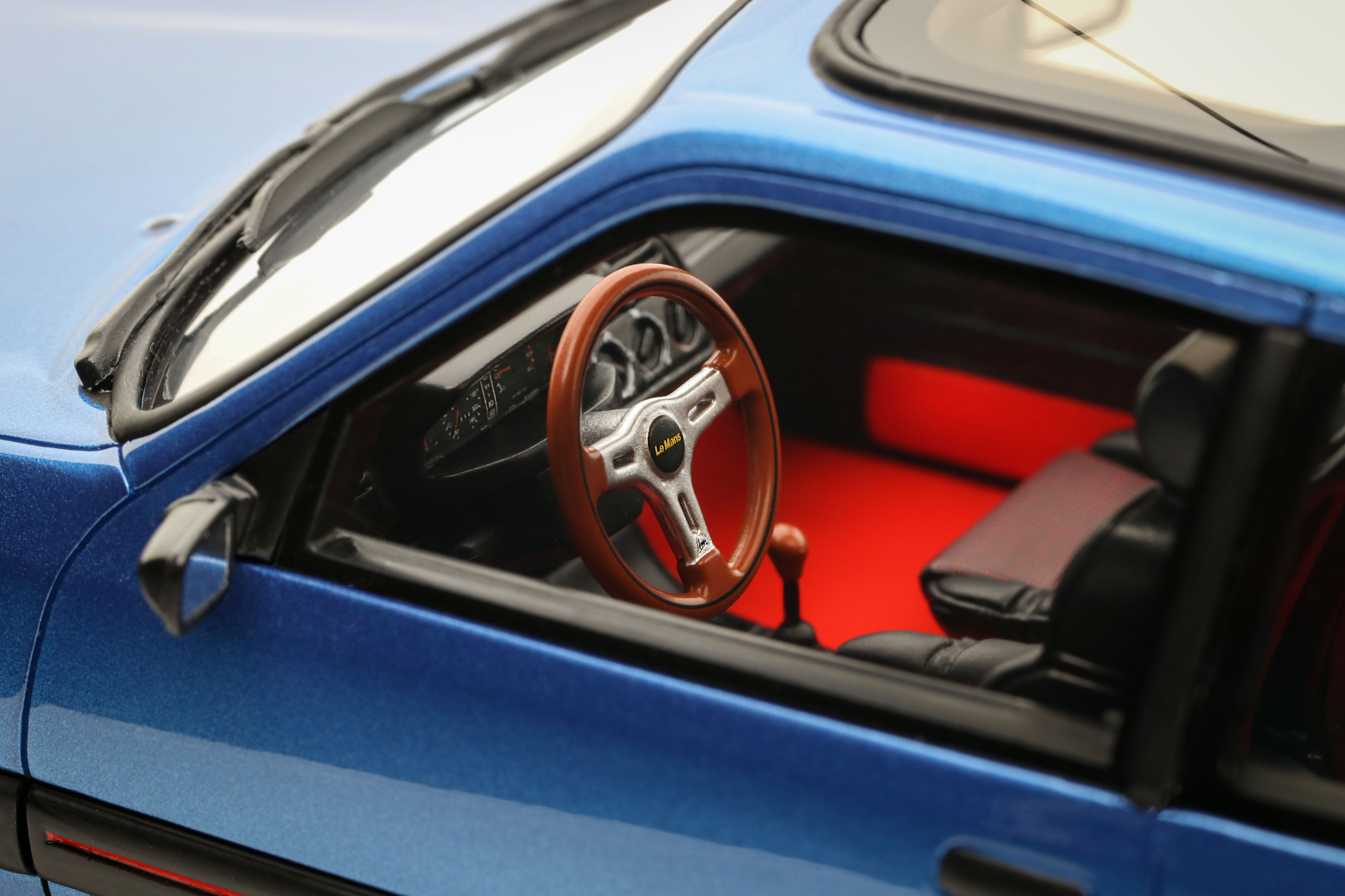 OTTO 1:18 Scale Resin - 1991 PEUGEOT 205 1.9 GTI LE MANS, MIAMI BLUE - OT1153