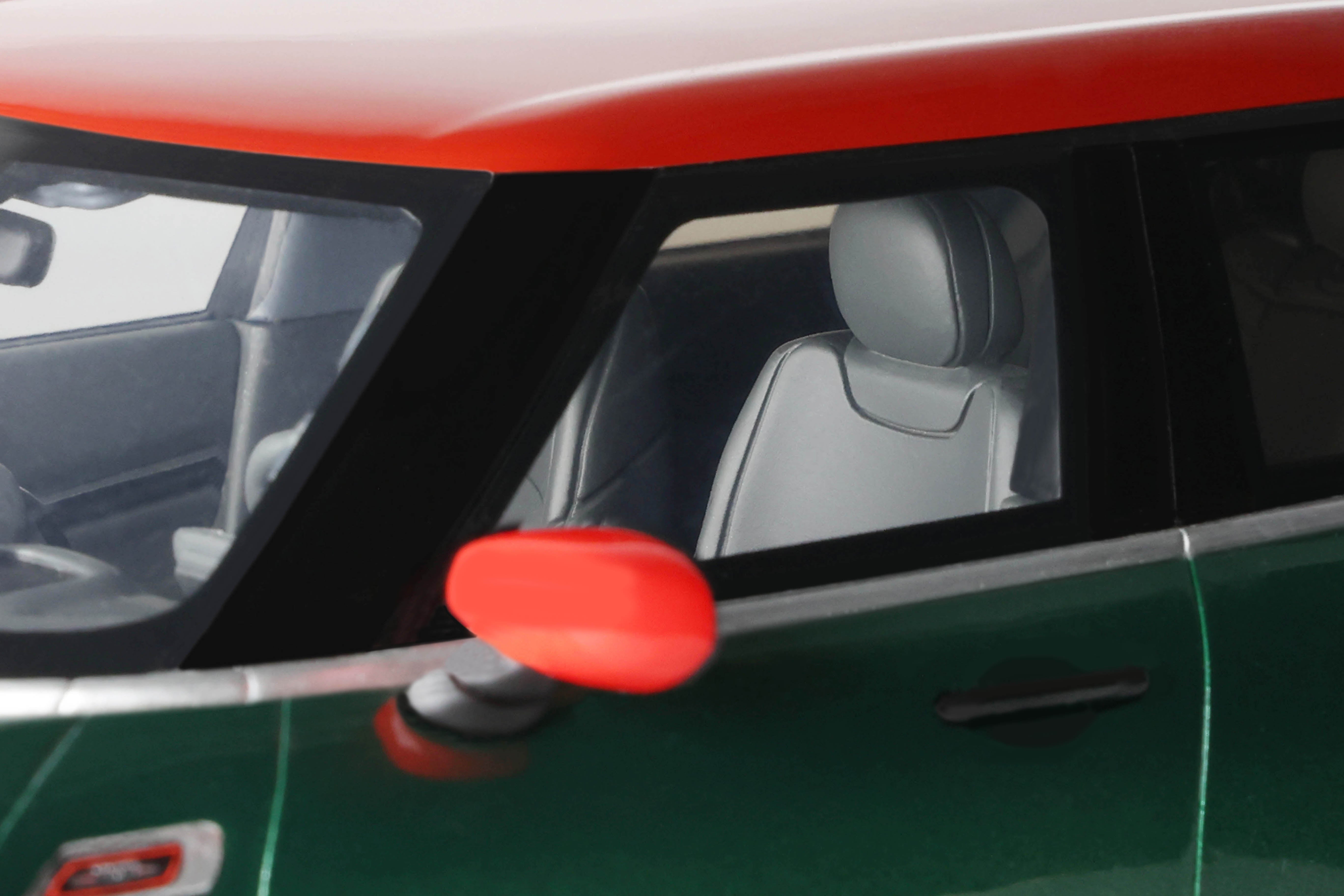 OTTO 1:18 Scale Resin - 2023 Mini Clubman F54 JCW, British Racing Green - OT1168