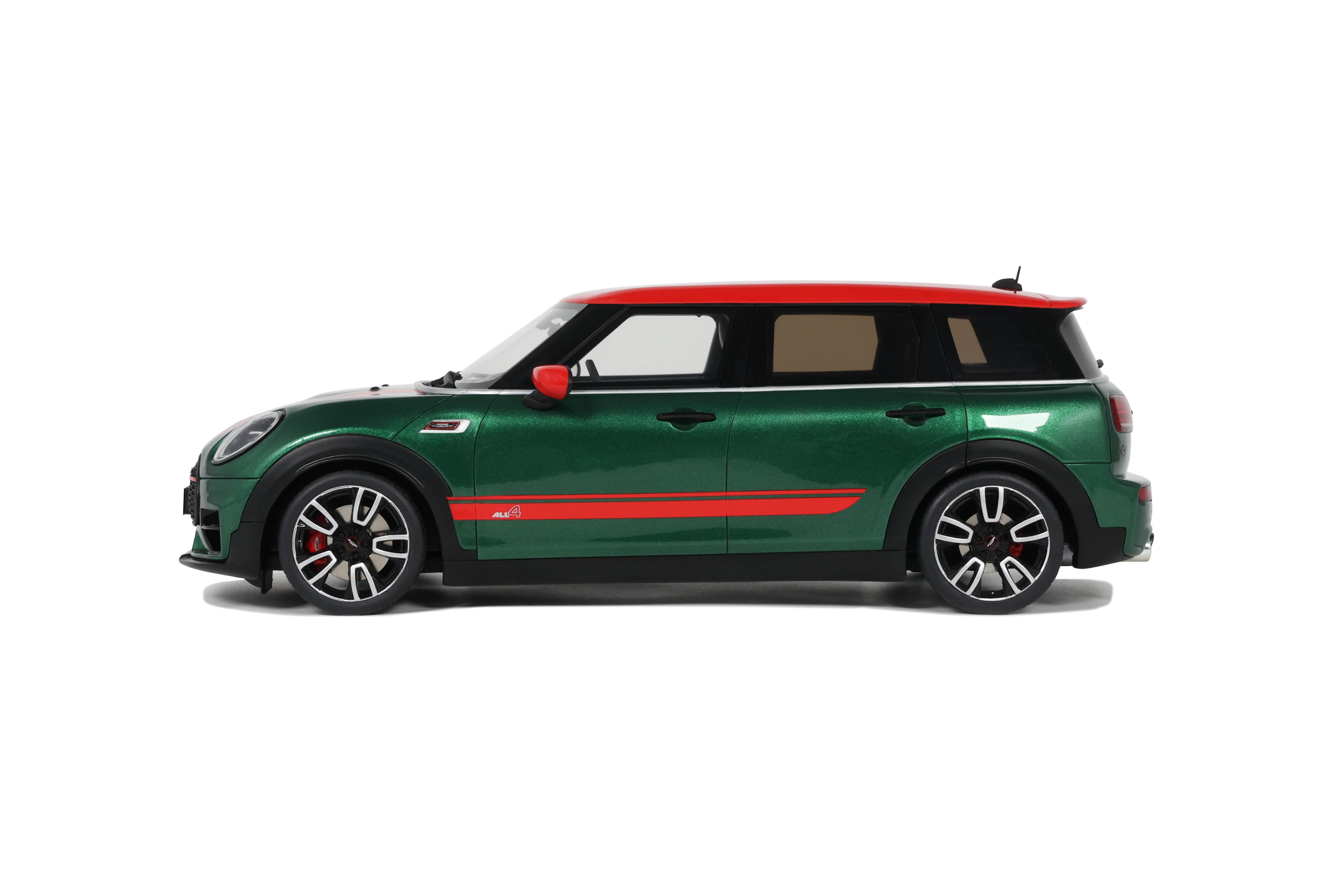 OTTO 1:18 Scale Resin - 2023 Mini Clubman F54 JCW, British Racing Green - OT1168