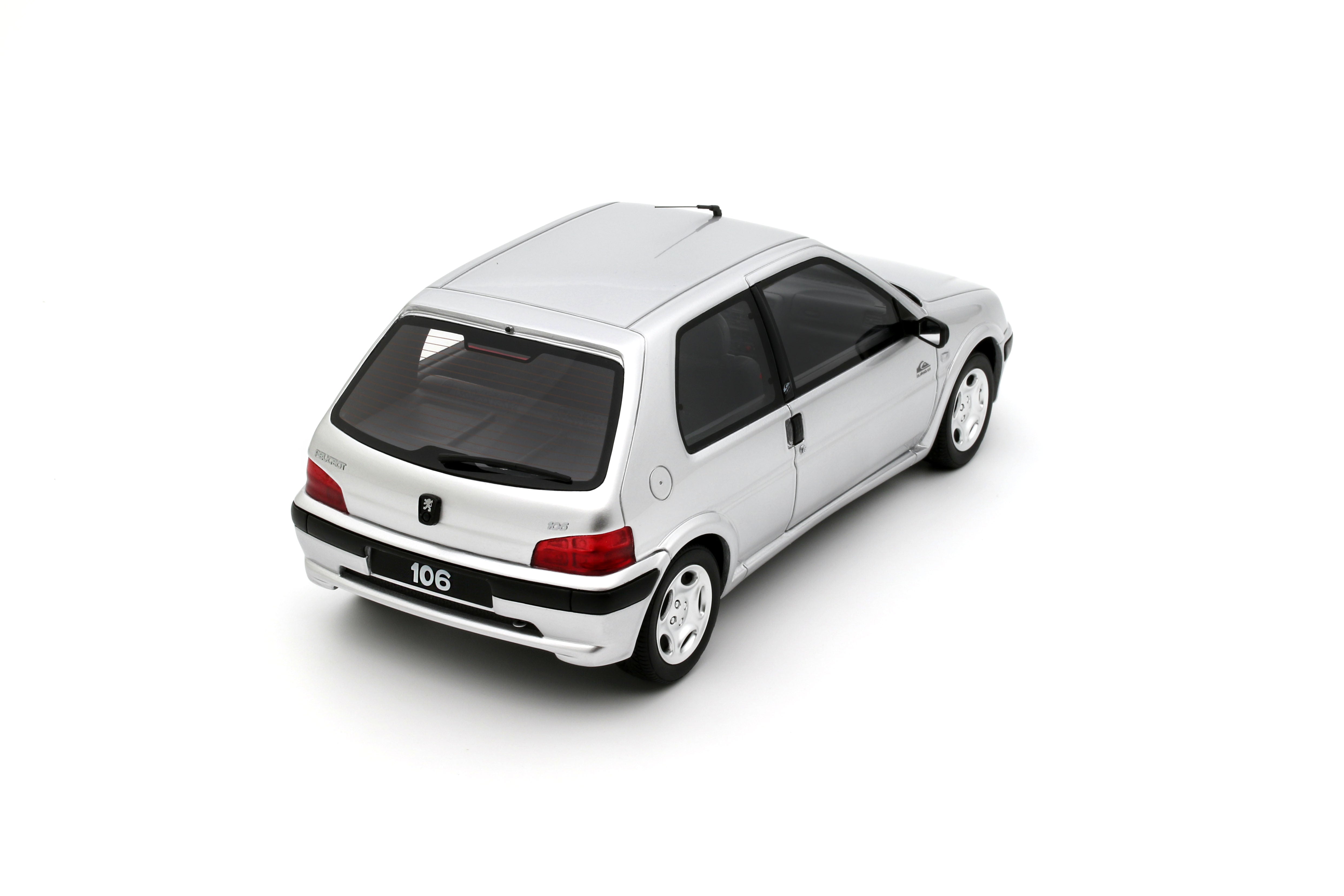 OTTO 1:18 Scale Resin - 2000 PEUGEOT 106 Quicksilver, GRis Quartz - OT1177