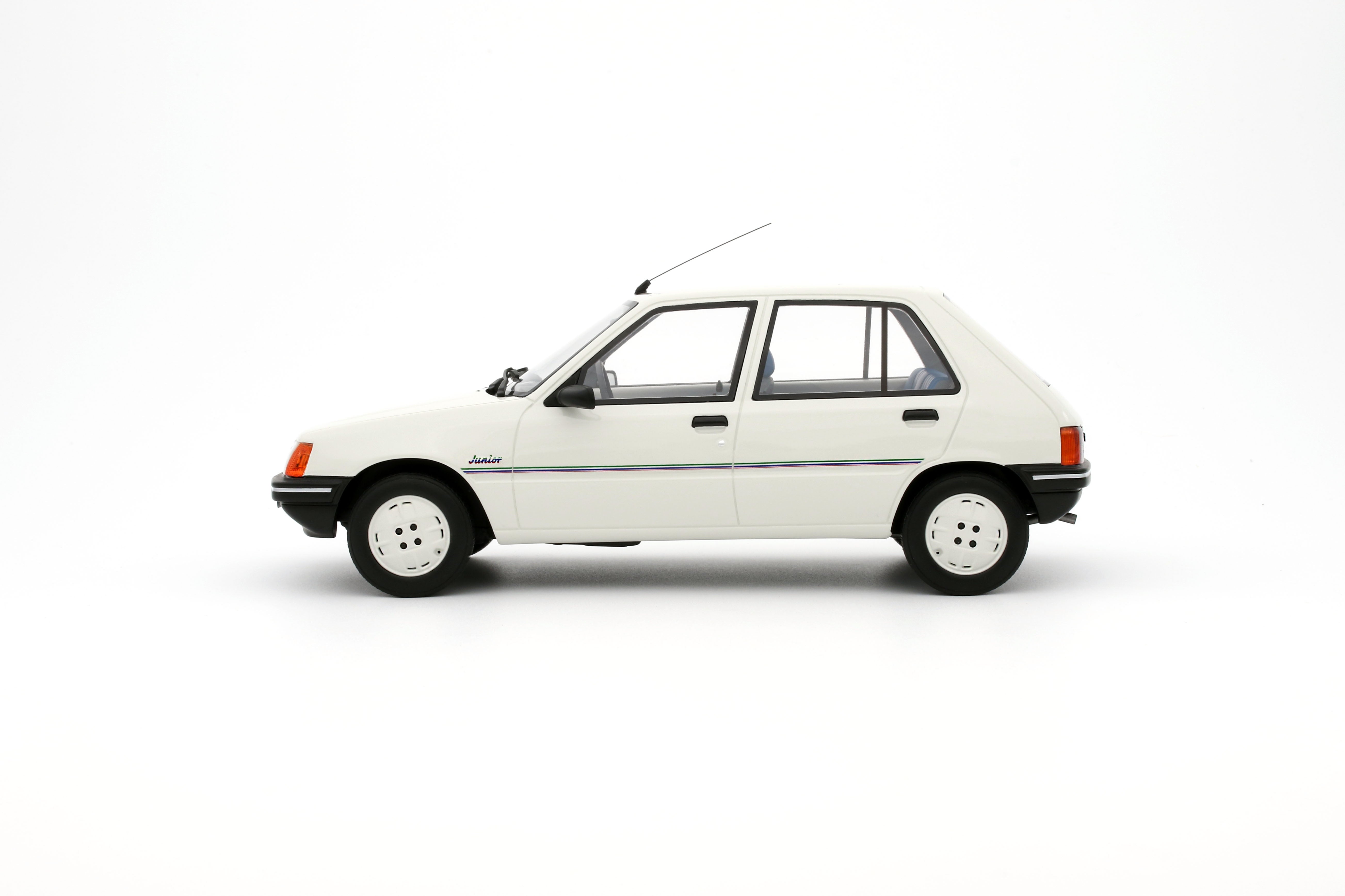OTTO 1:18 Scale Resin Model Car - 1998 Peugeot 205 Junior, White - OT463
