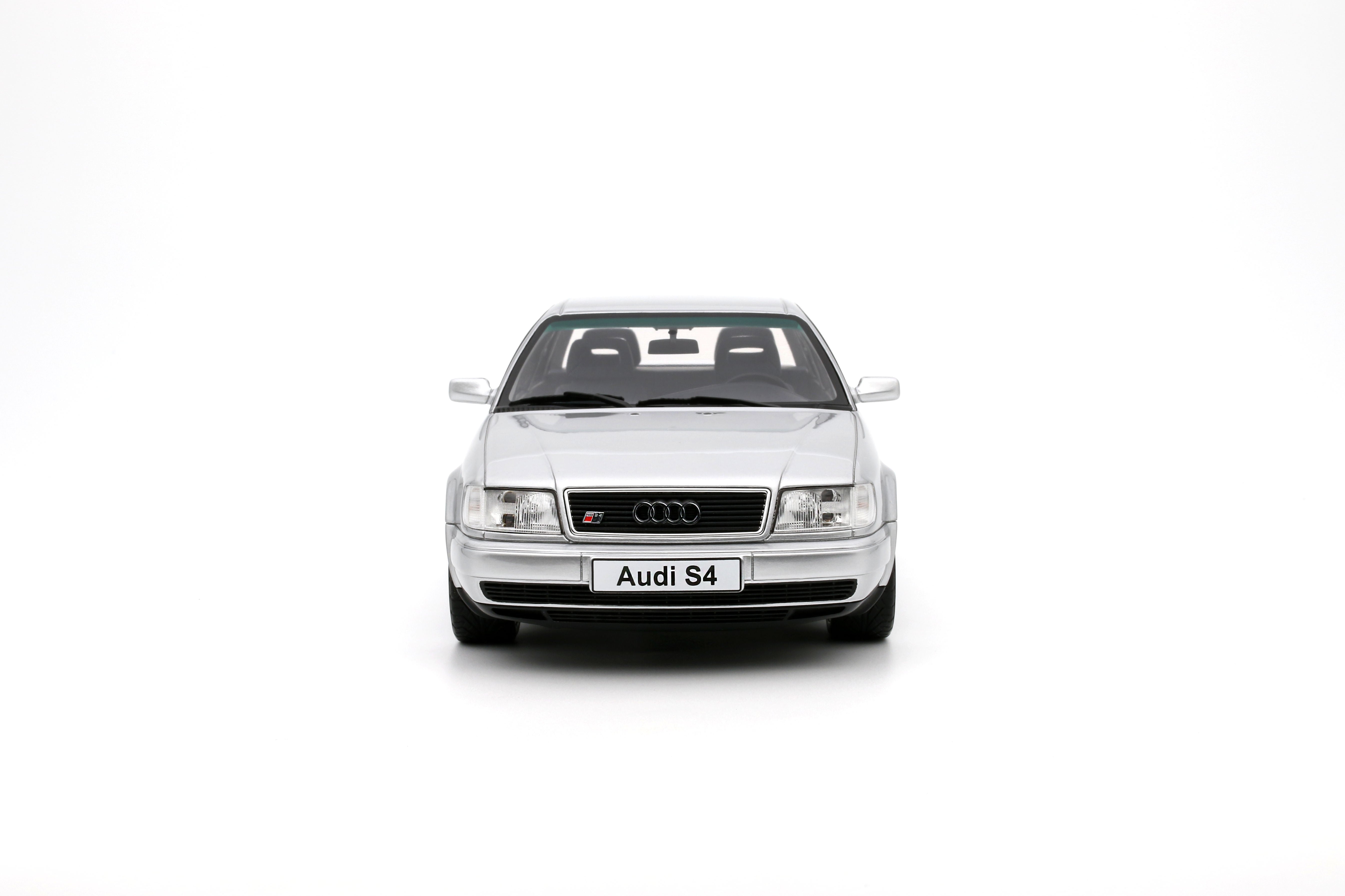 OTTO 1:18 Scale Resin - 1993 Audi S4 (C4) 4.2 V8 - Crystal Silver - OT464