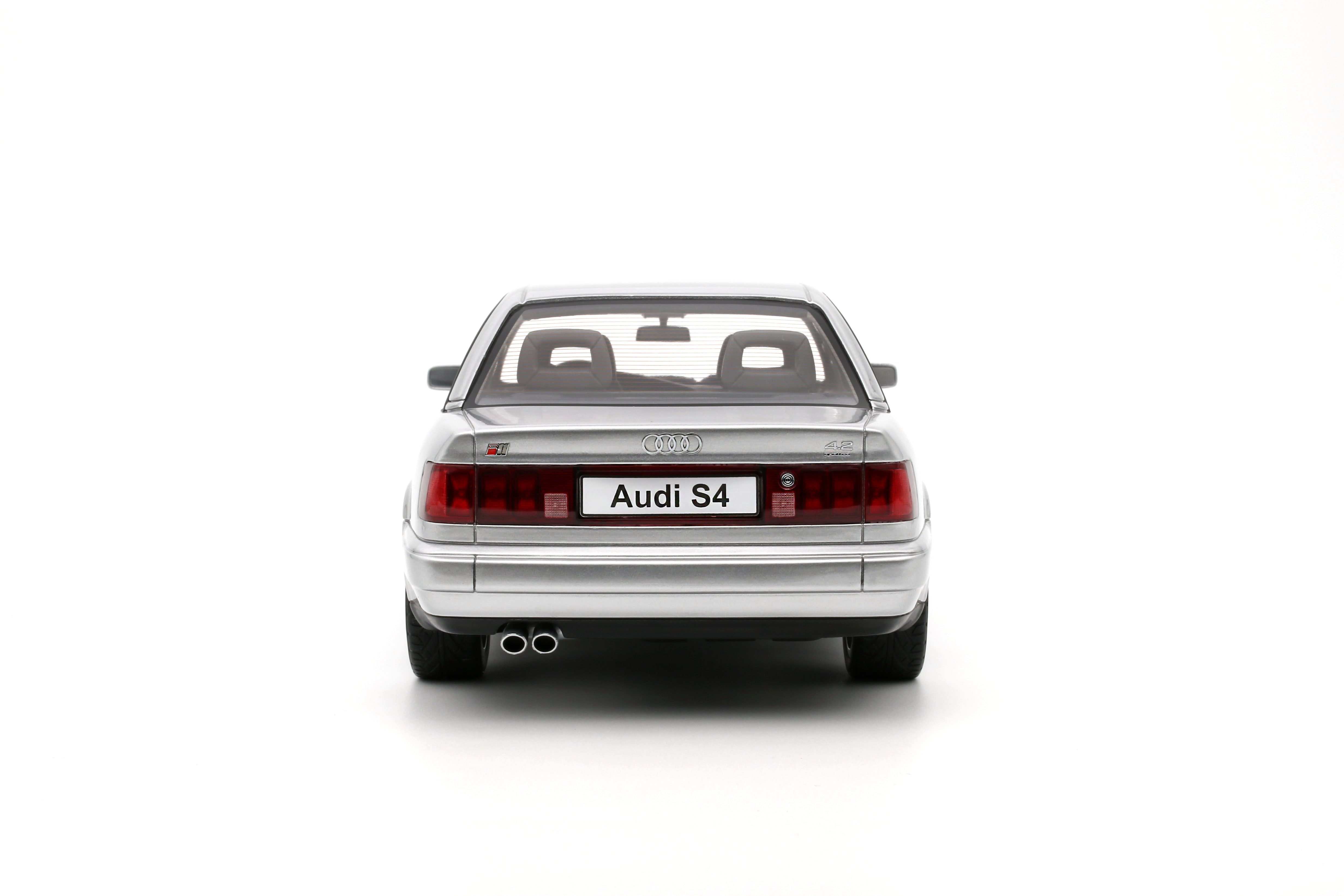 OTTO 1:18 Scale Resin - 1993 Audi S4 (C4) 4.2 V8 - Crystal Silver - OT464