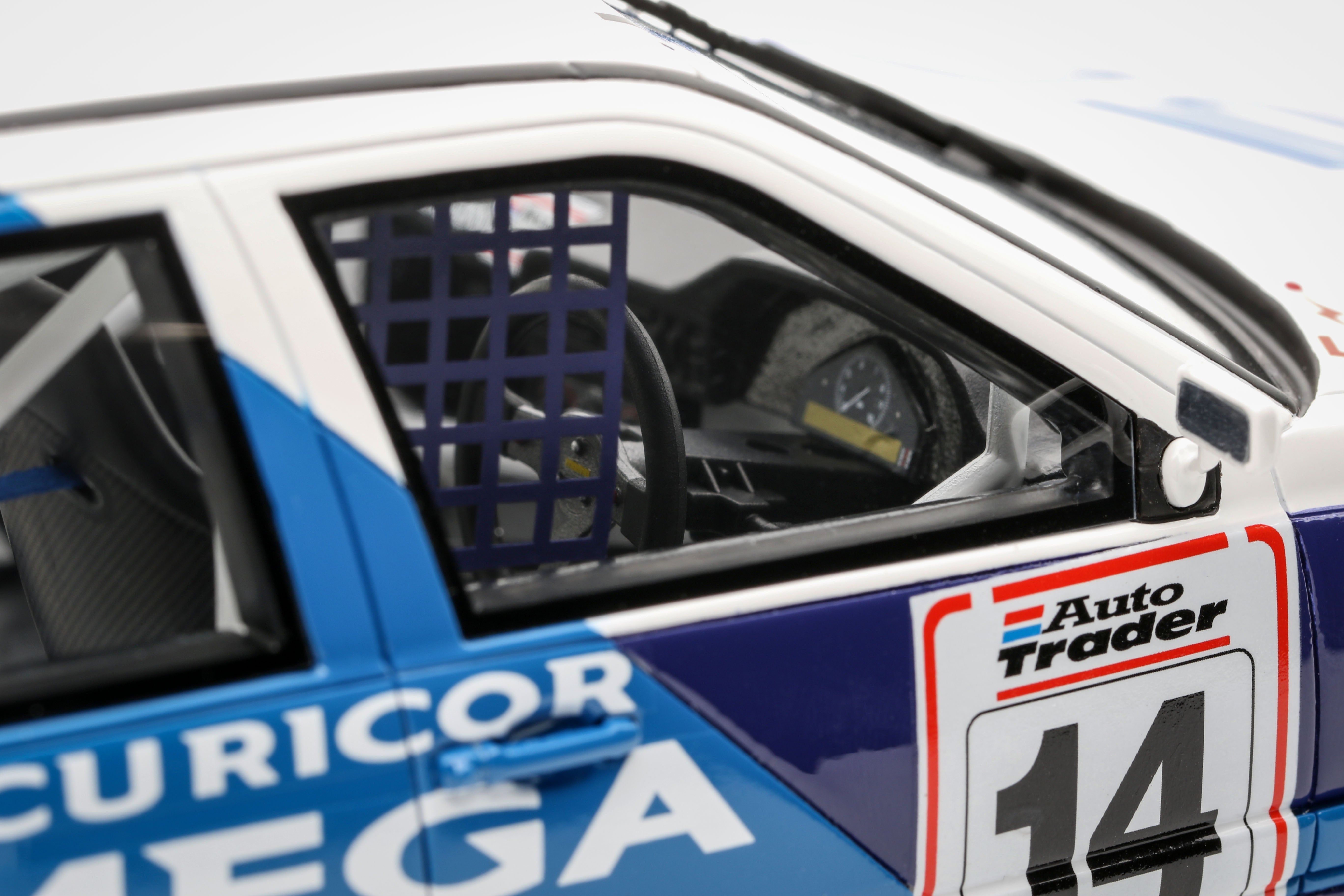 OTTO 1:18 Scale Resin - Volvo 850 Estate, BTCC 1994 - White/Blue - OT482