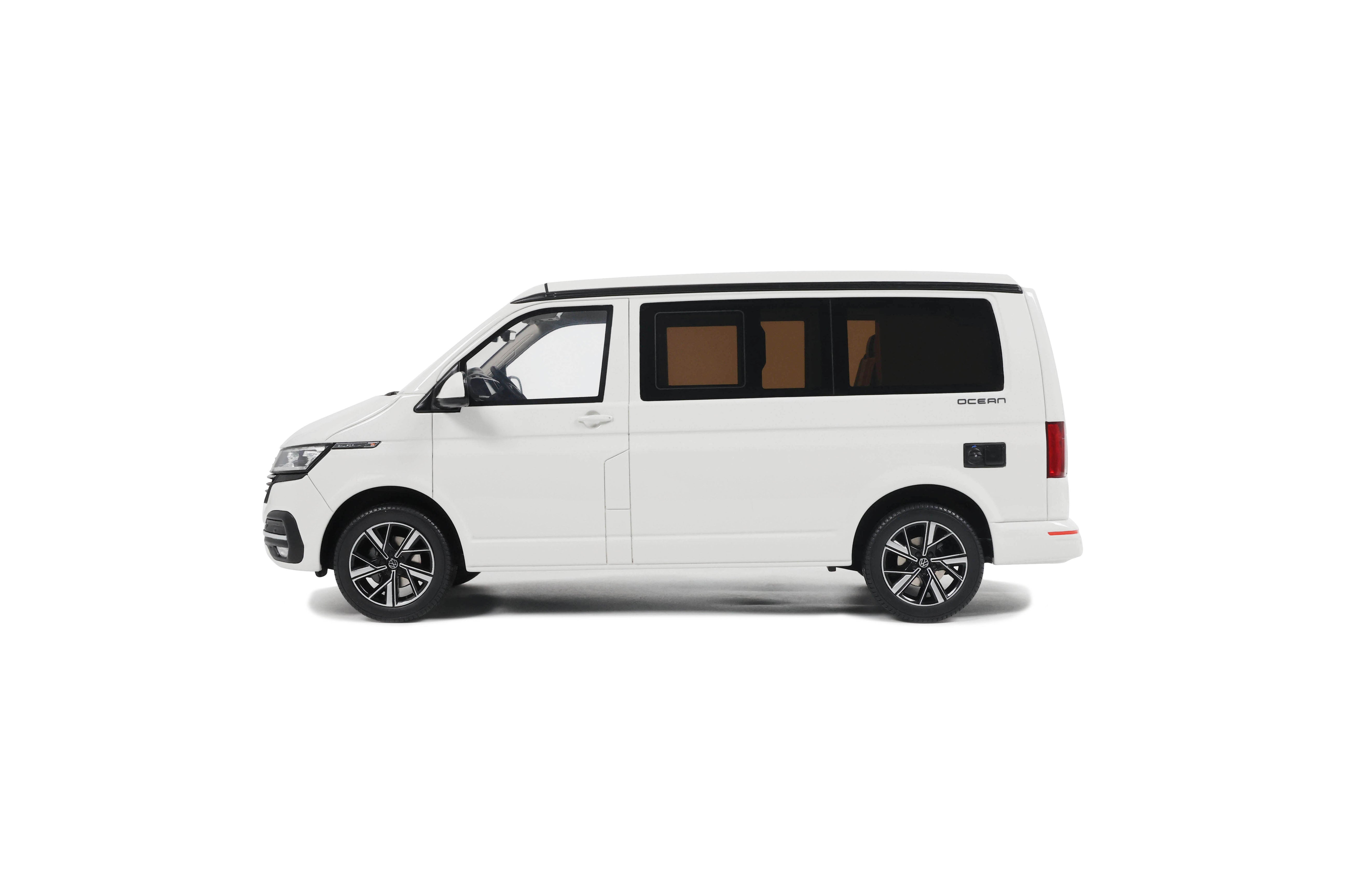 OTTO 1:18 Scale Resin - 2021 VW Volkswagen T6.1 California Ocean - Candy White - OT488