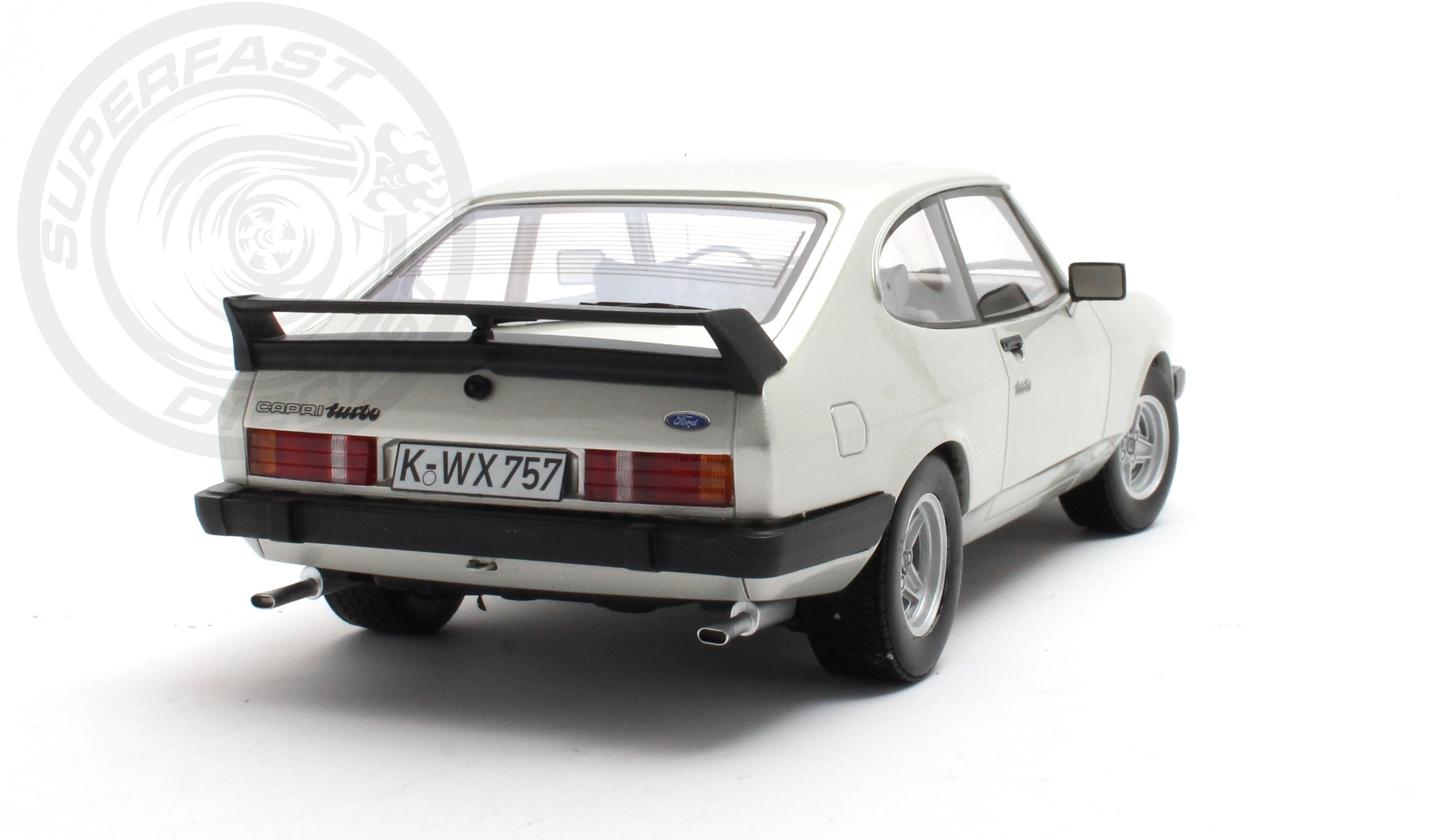 CULT 1:18 Scale Model 1981 Ford Capri 2.8 Turbo - Metallic Silver - CML215-1