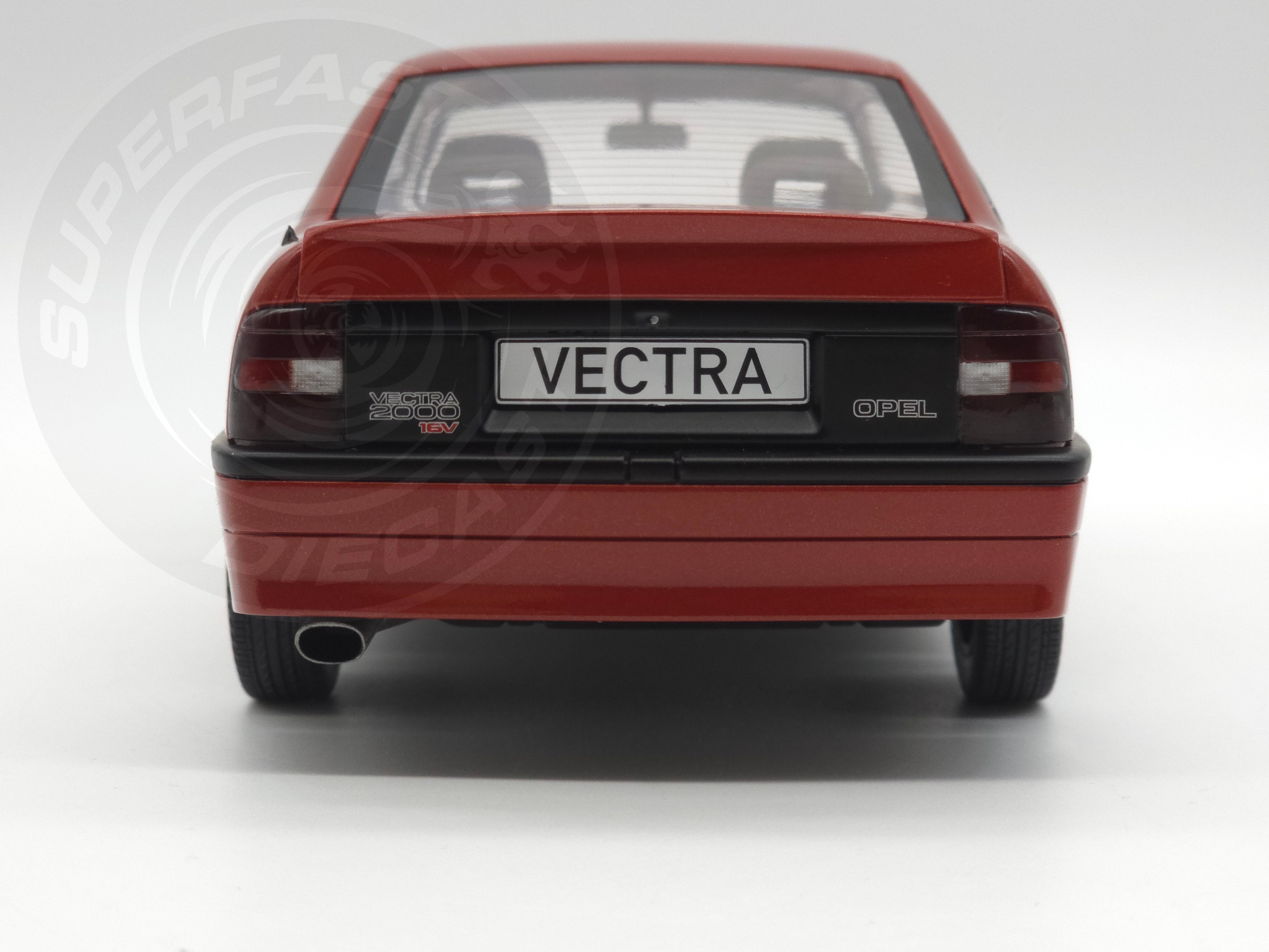 MCG 1:18 Scale Diecast - Opel Vectra A 2000, LHD, Red - MCG18461