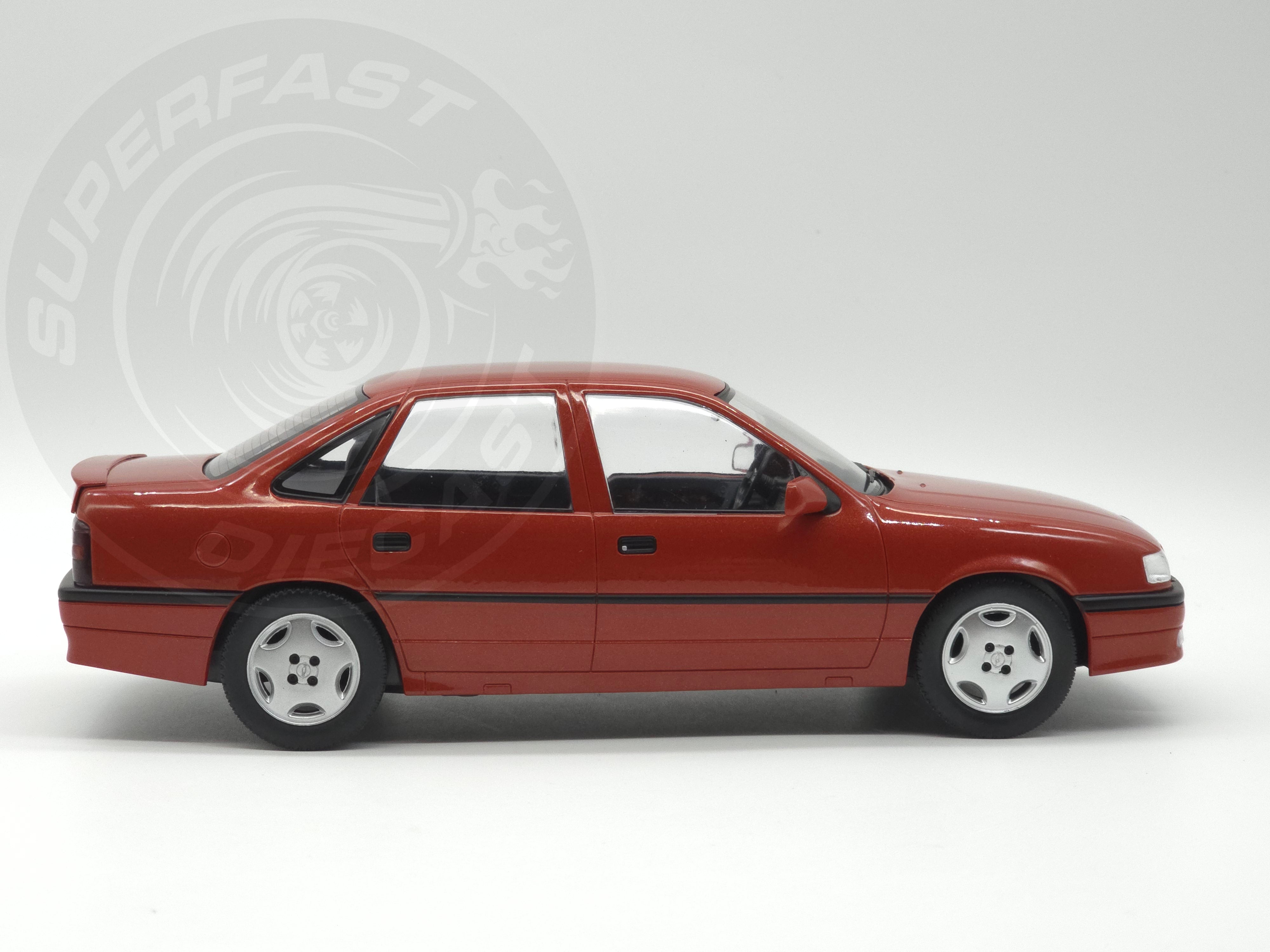 MCG 1:18 Scale Diecast - Opel Vectra A 2000, LHD, Red - MCG18461