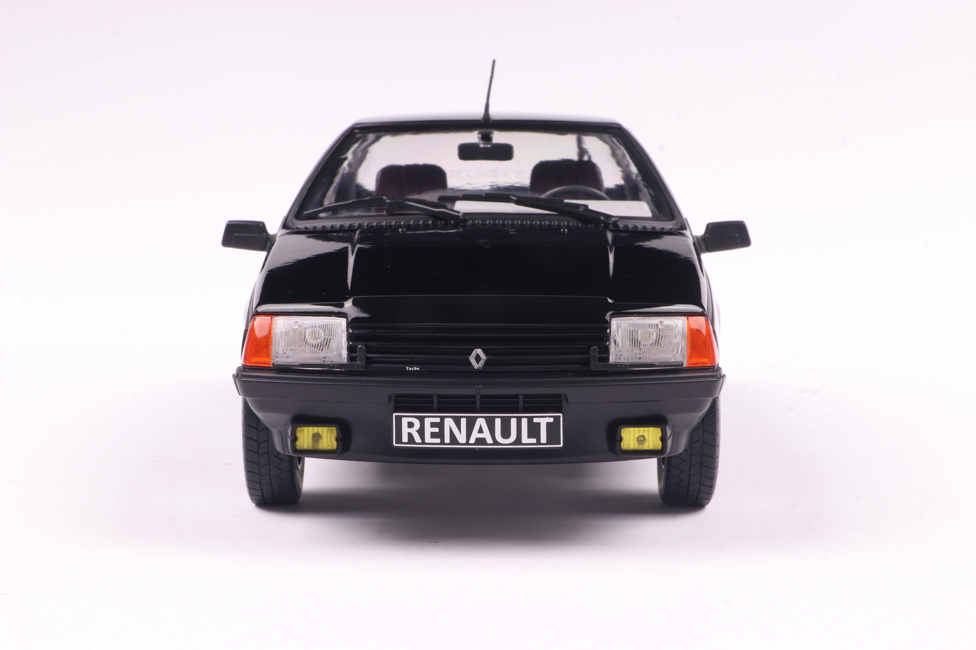 Solido 1:18 Diecast - 1980 Renault Fuego Turbo, Black - S1806406
