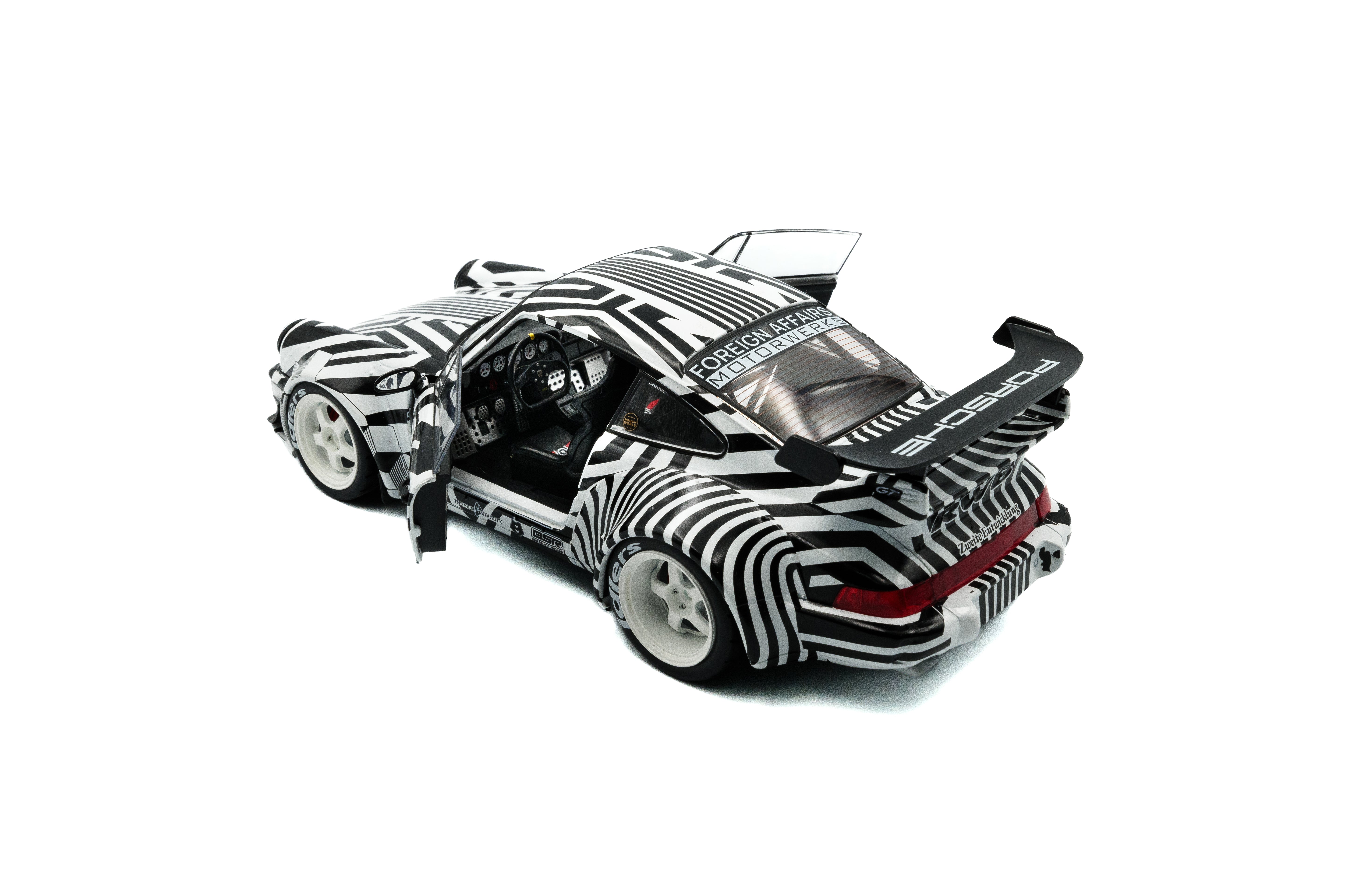 Solido 1:18 Diecast - 2022 Porsche 911 RWB Bodykit 'The Zebra' Camouflage - S1807513