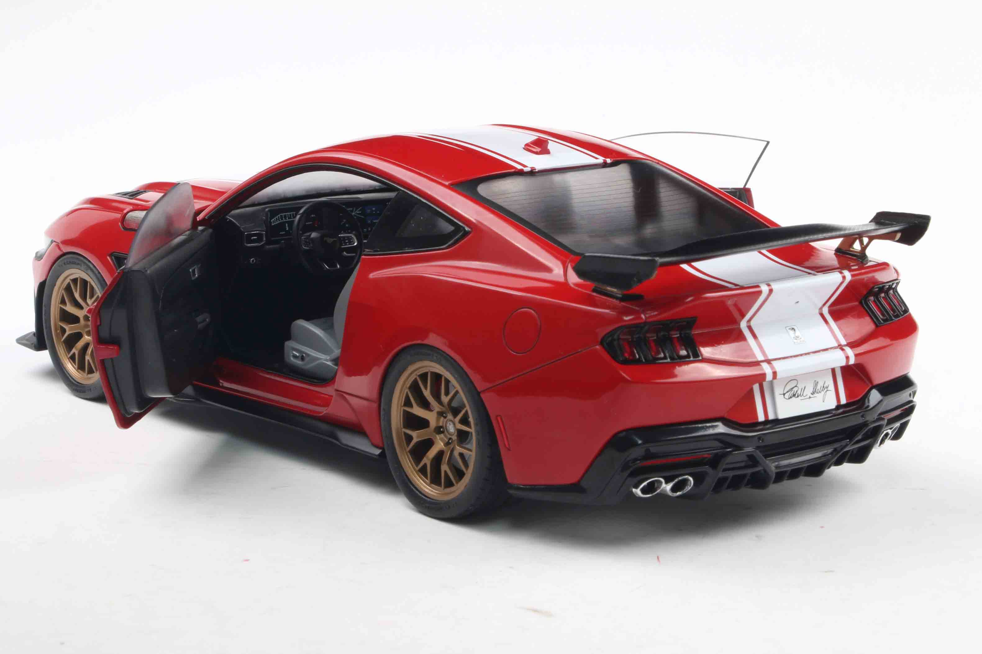 Solido 1:18 Diecast - 2025 Ford Mustang Shelby Super Snake Coupe, Red/White - S1813801