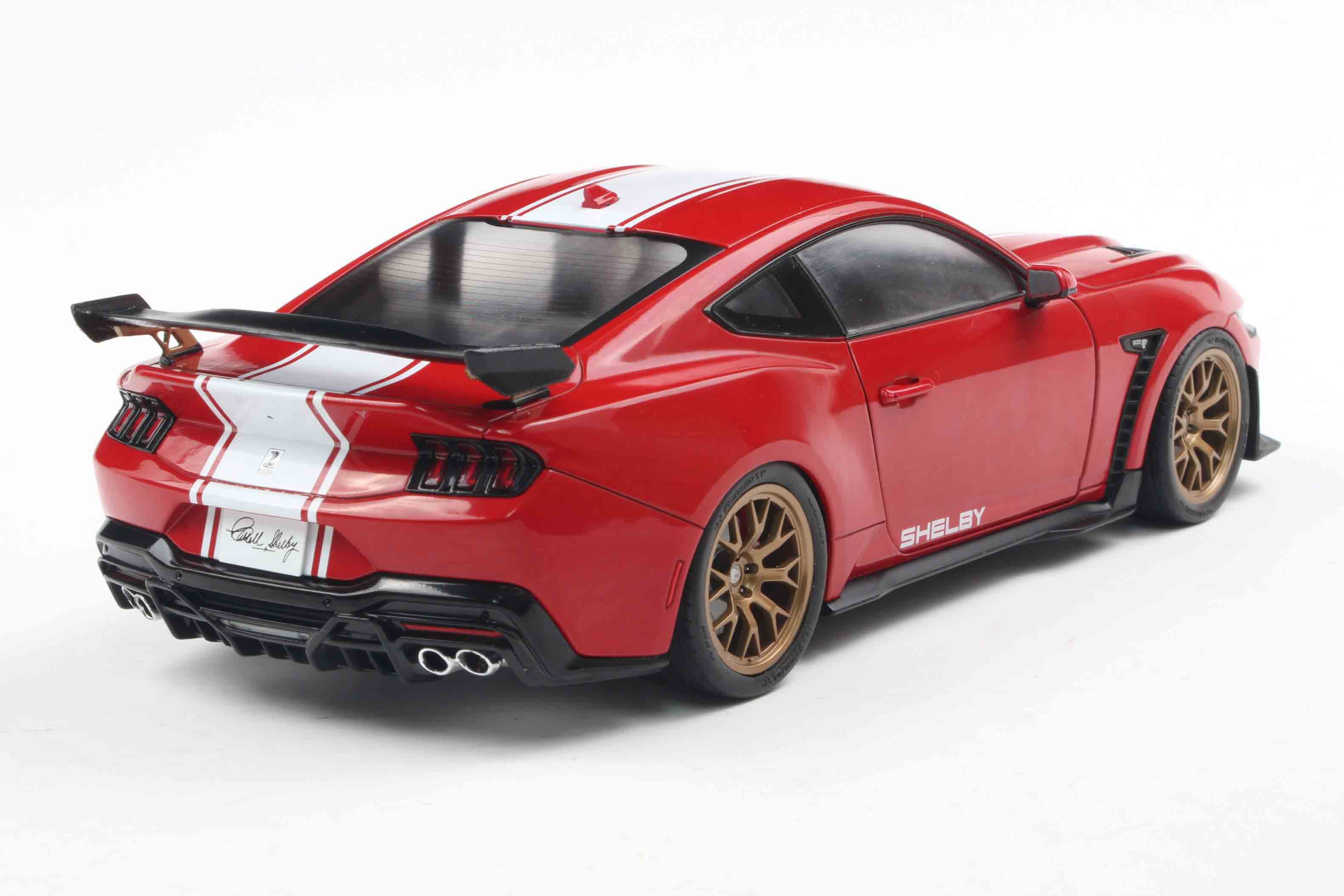 Solido 1:18 Diecast - 2025 Ford Mustang Shelby Super Snake Coupe, Red/White - S1813801